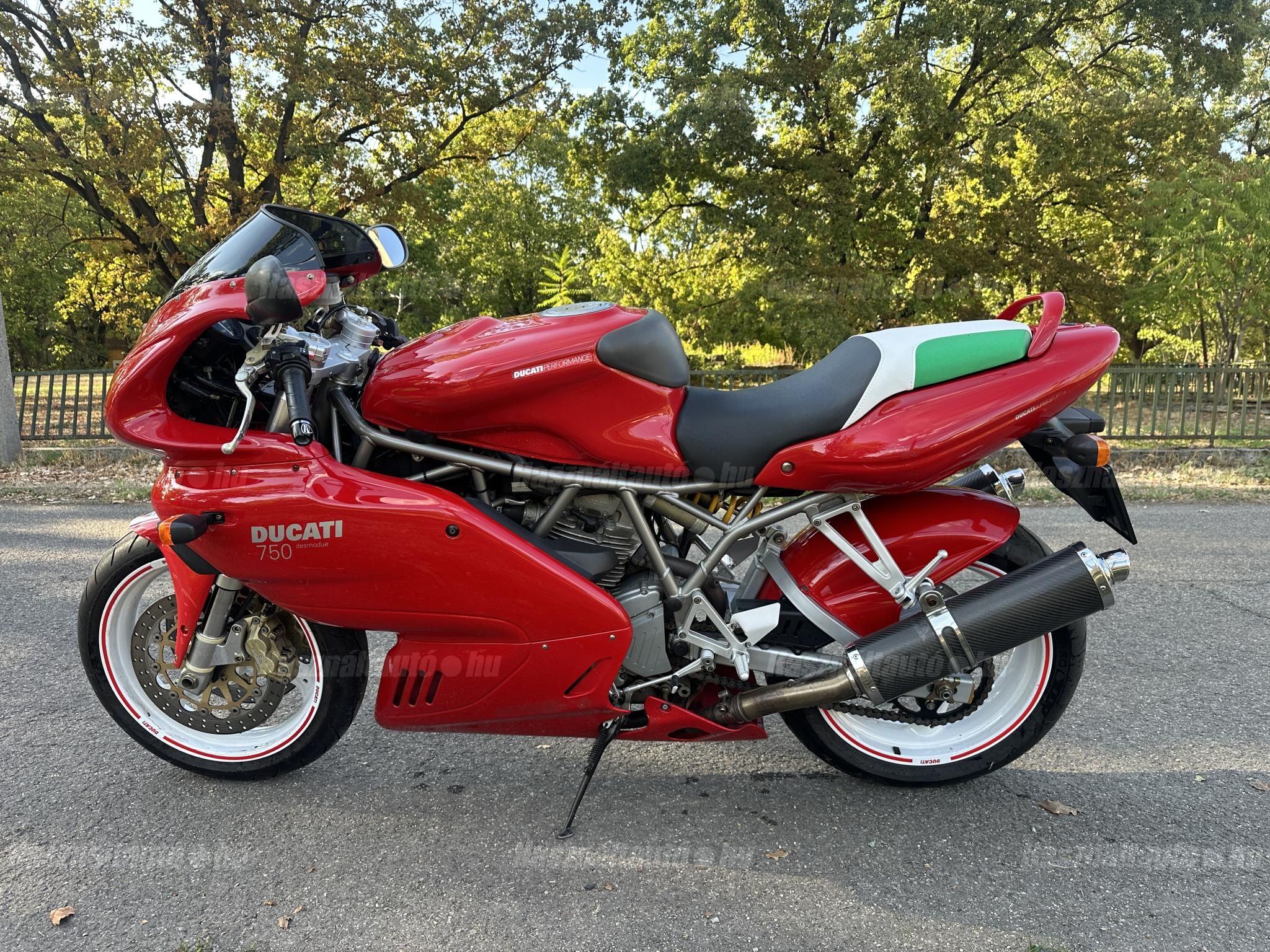 DUCATI 750 SS 2001 - 1