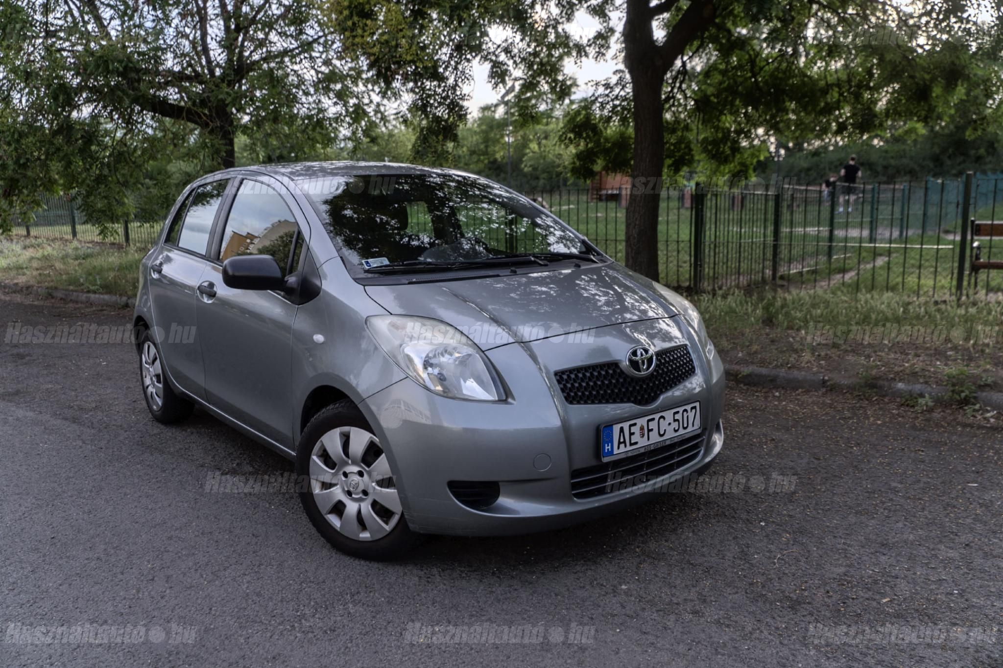 TOYOTA YARIS 2007/9 - 1