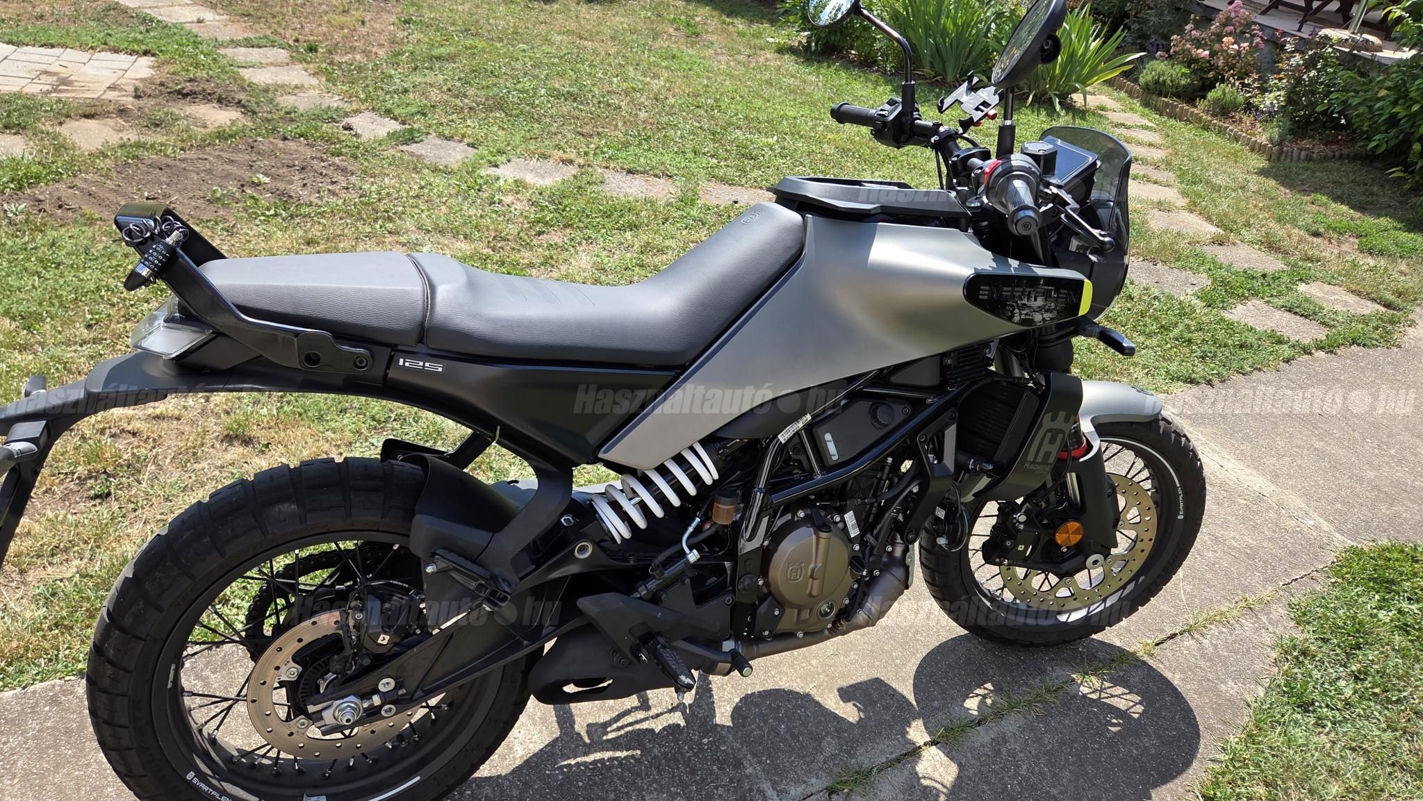 HUSQVARNA SVARTPILEN 125 2025/1 - 1