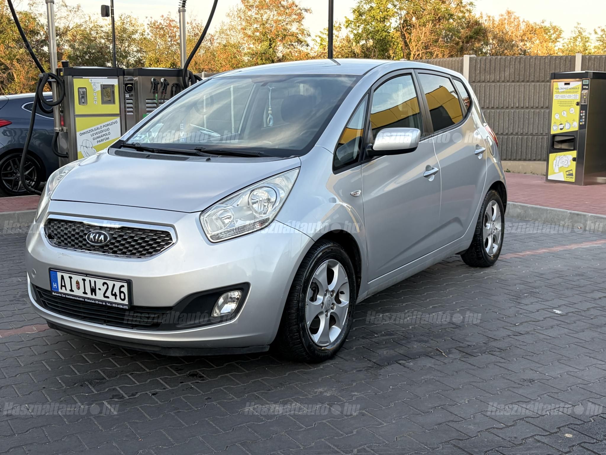KIA VENGA 2010/10 - 1