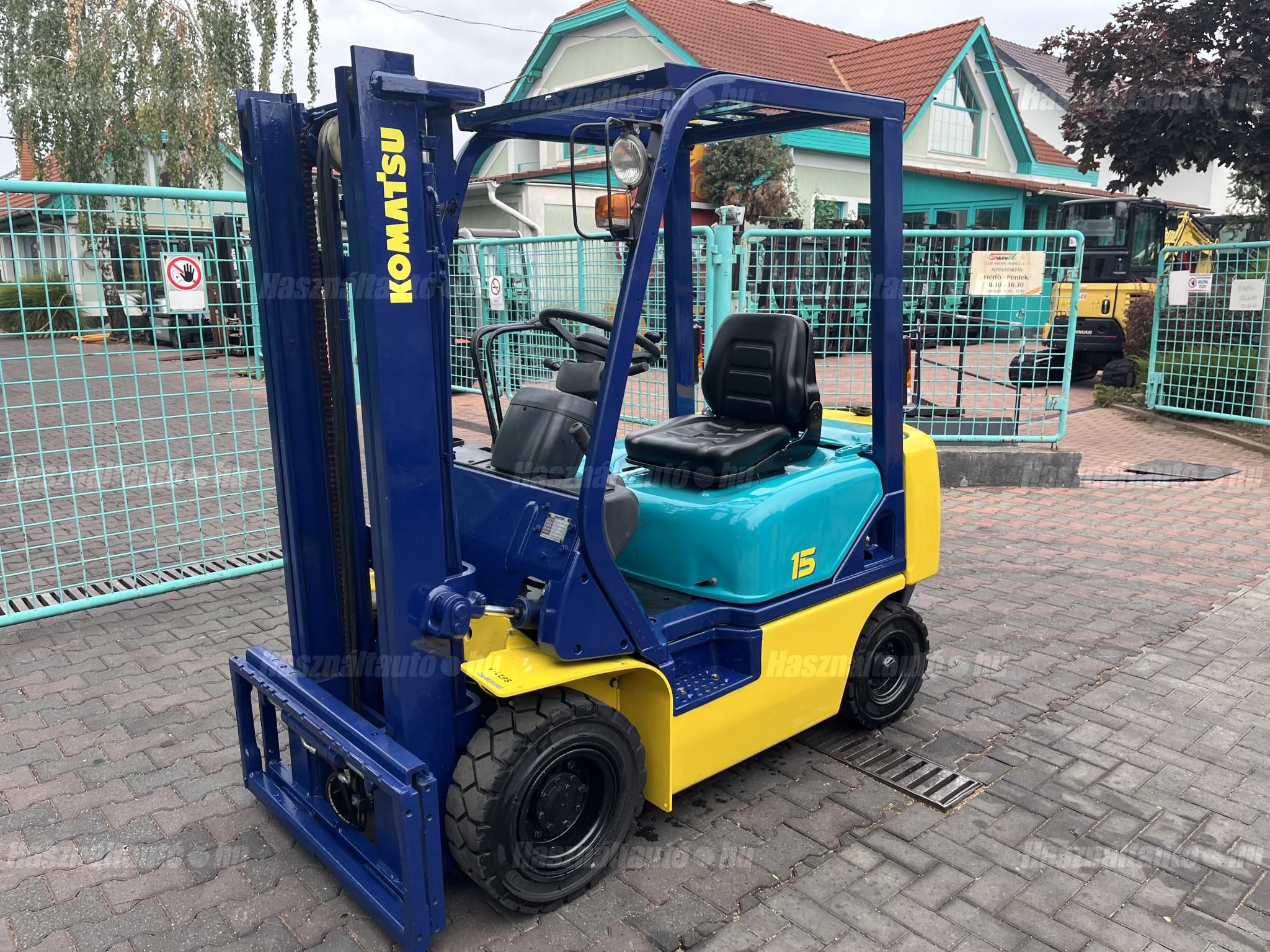 KOMATSU 1998 - 1