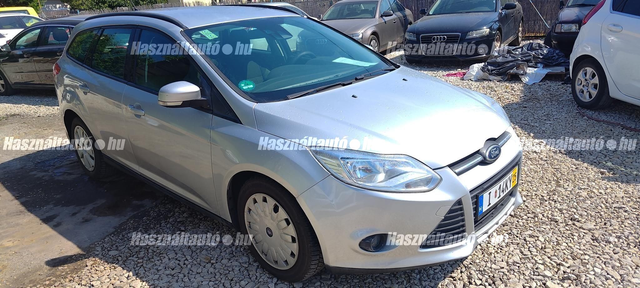 FORD FOCUS 2012/8 - 1