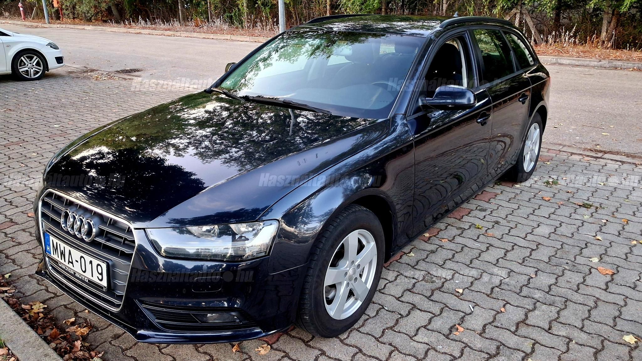 AUDI A4 2014/6 - 1