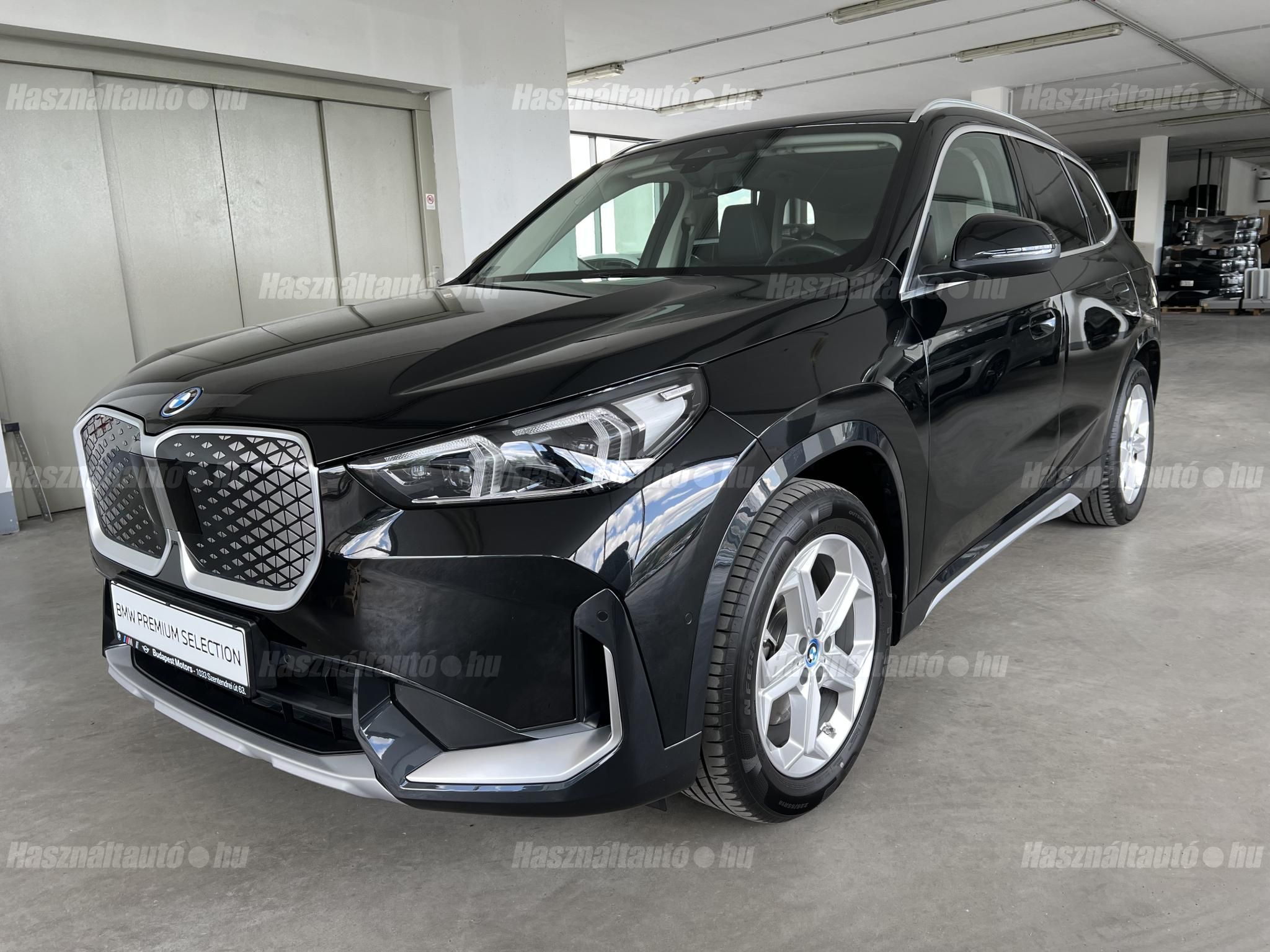 BMW IX1 2025/6 - 1