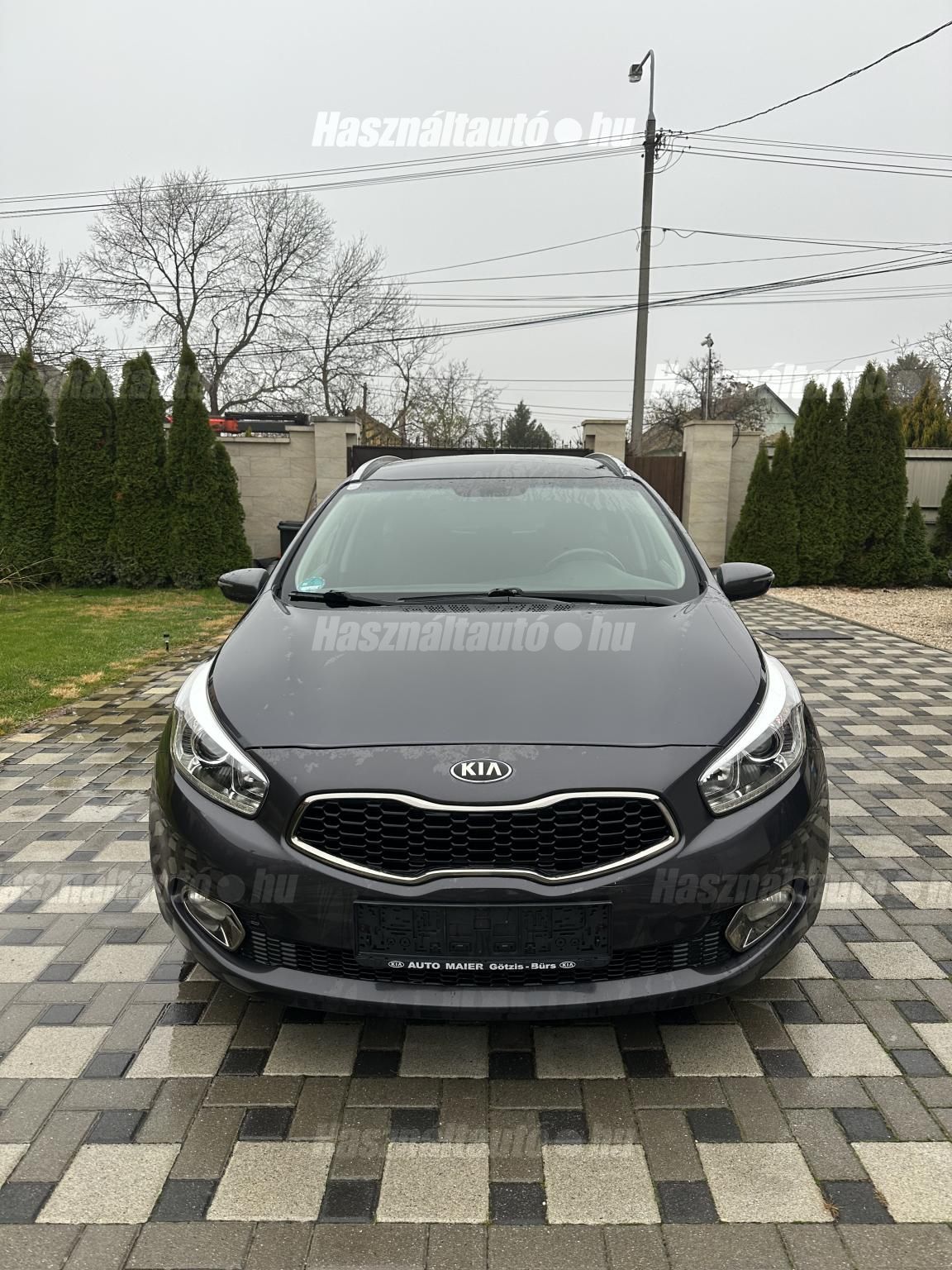 KIA CEE'D 2012/6 - 1