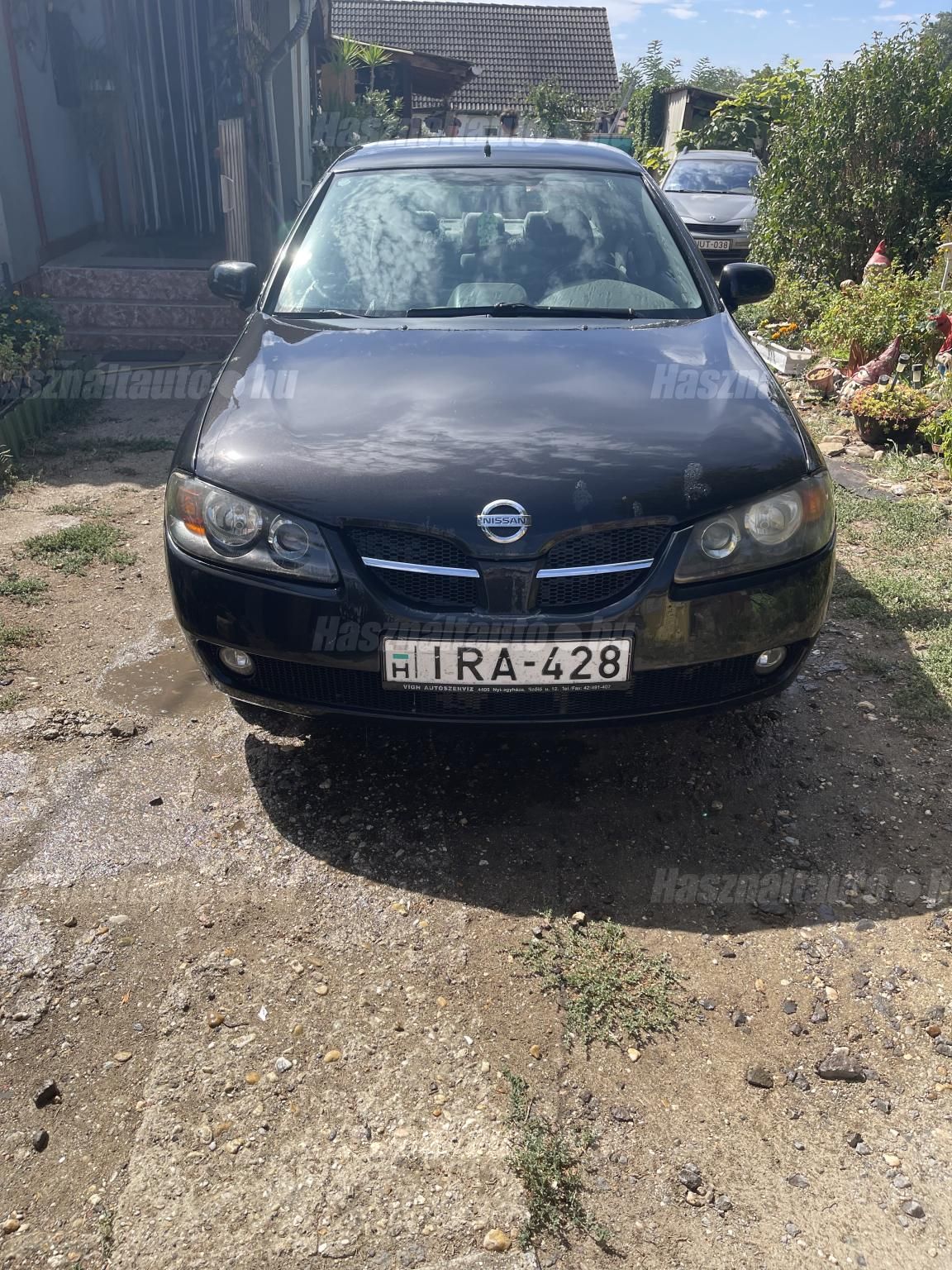 NISSAN ALMERA 2004/8 - 1