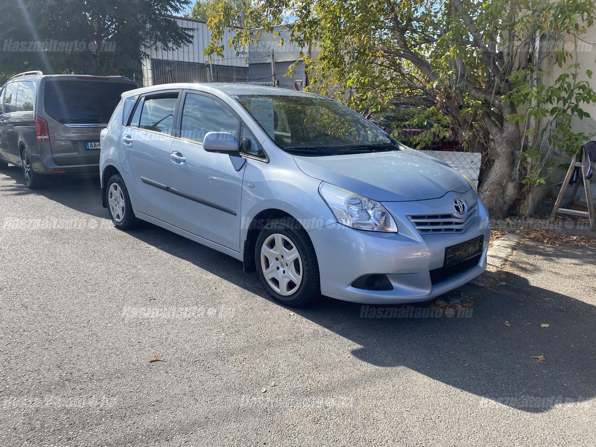 TOYOTA VERSO 2009/9 - 1