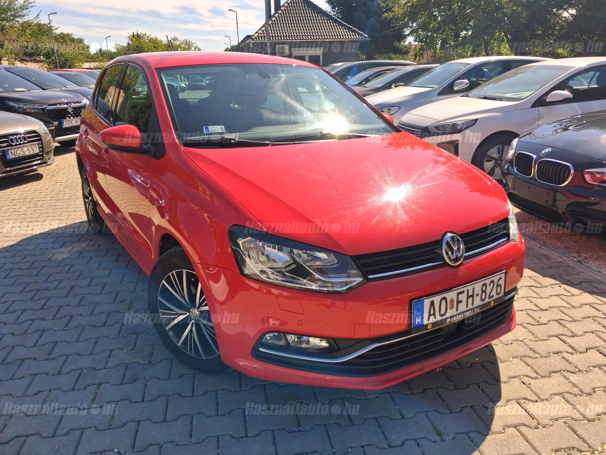 VOLKSWAGEN POLO 2016/8 - 1