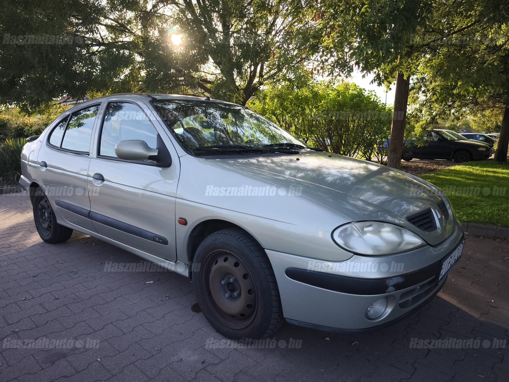 RENAULT MEGANE 2003 - 1