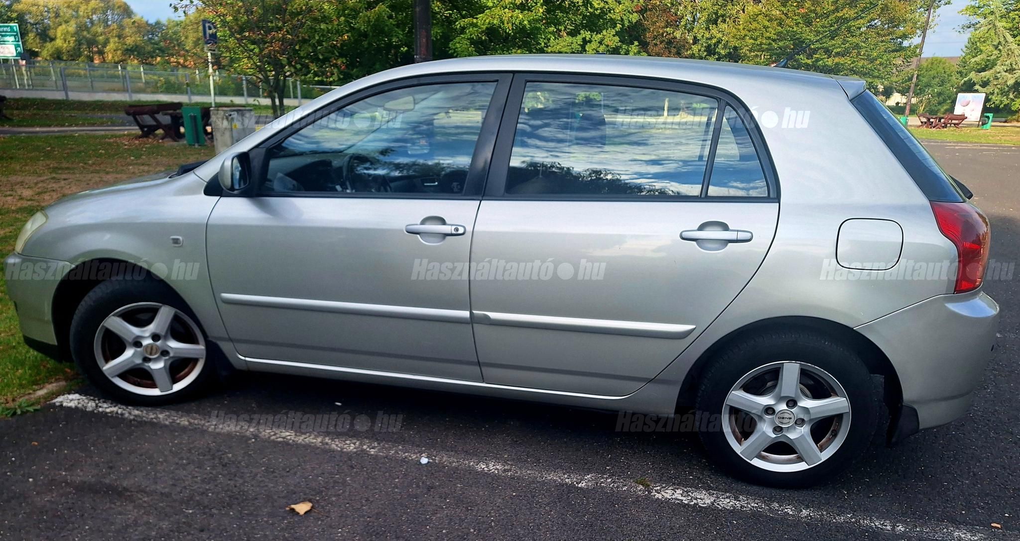 TOYOTA COROLLA 2004/11 - 1
