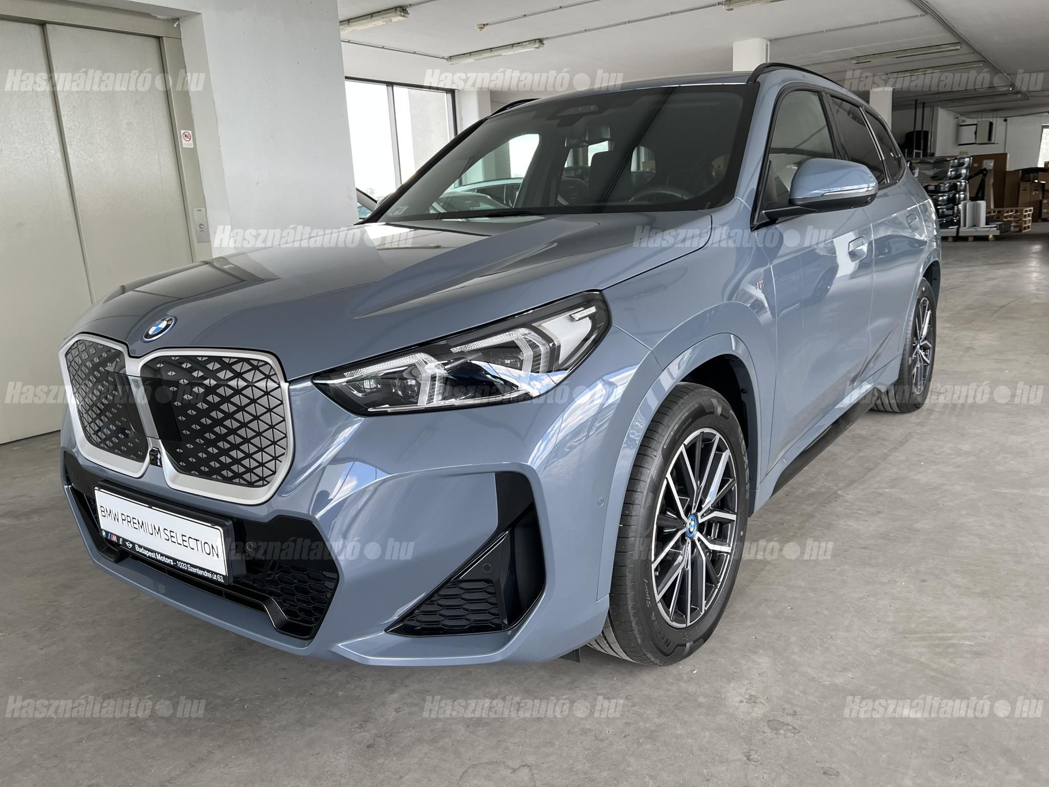BMW IX1 2025/6 - 1