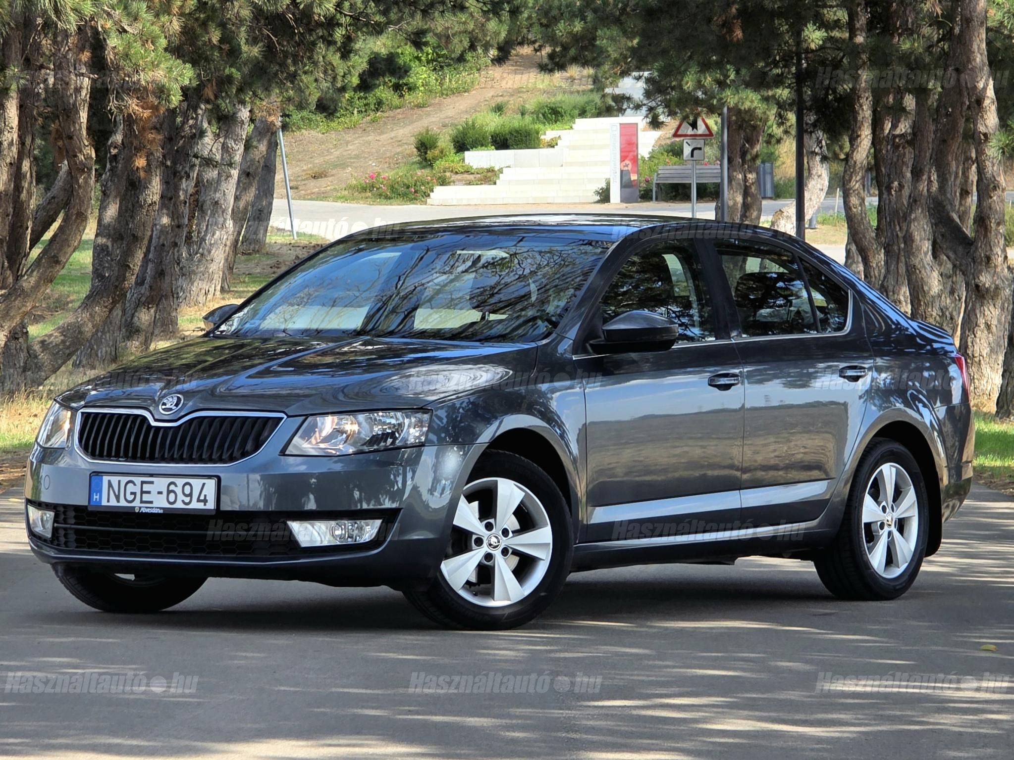 SKODA OCTAVIA 2015/8 - 1
