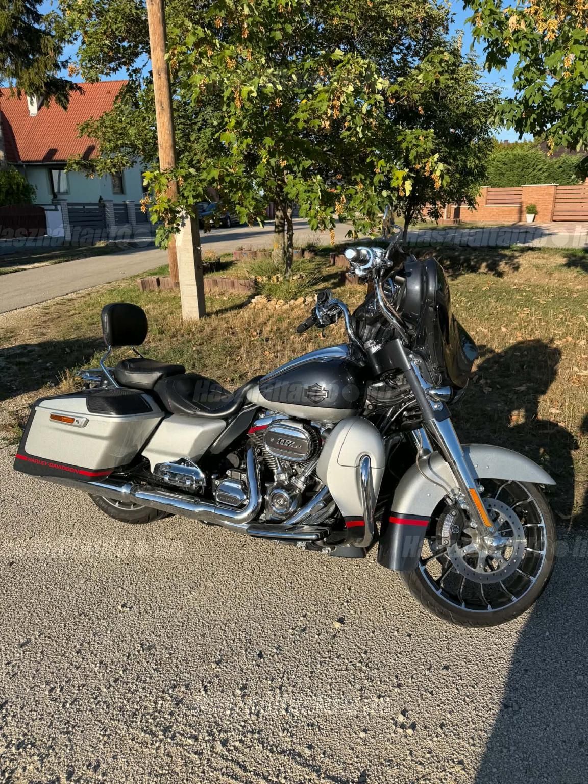 HARLEY-DAVIDSON CVO 2019/5 - 1