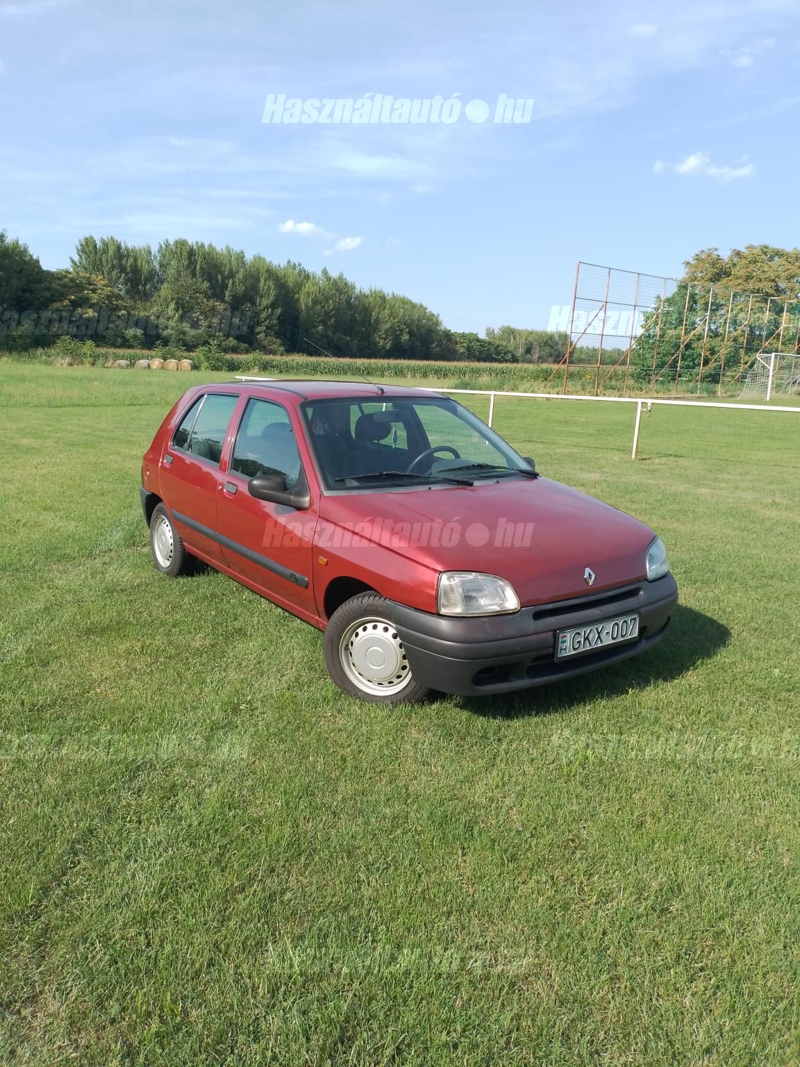 RENAULT CLIO 1997/9 - 1