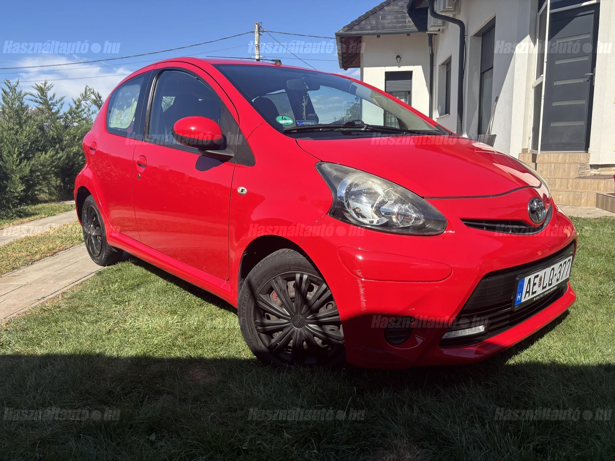 TOYOTA AYGO 2012/12 - 1