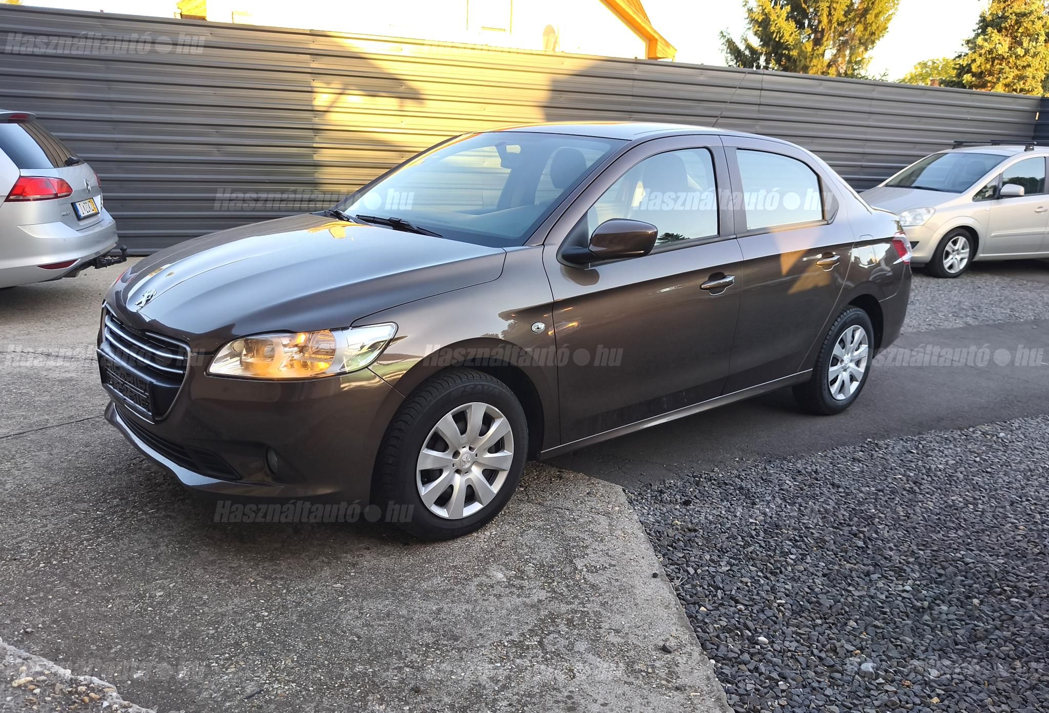 PEUGEOT 301 2013/11 - 1
