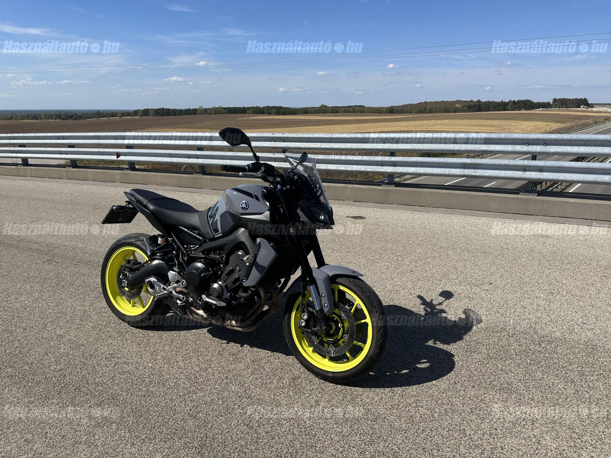 YAMAHA MT-09 2017/4 - 1