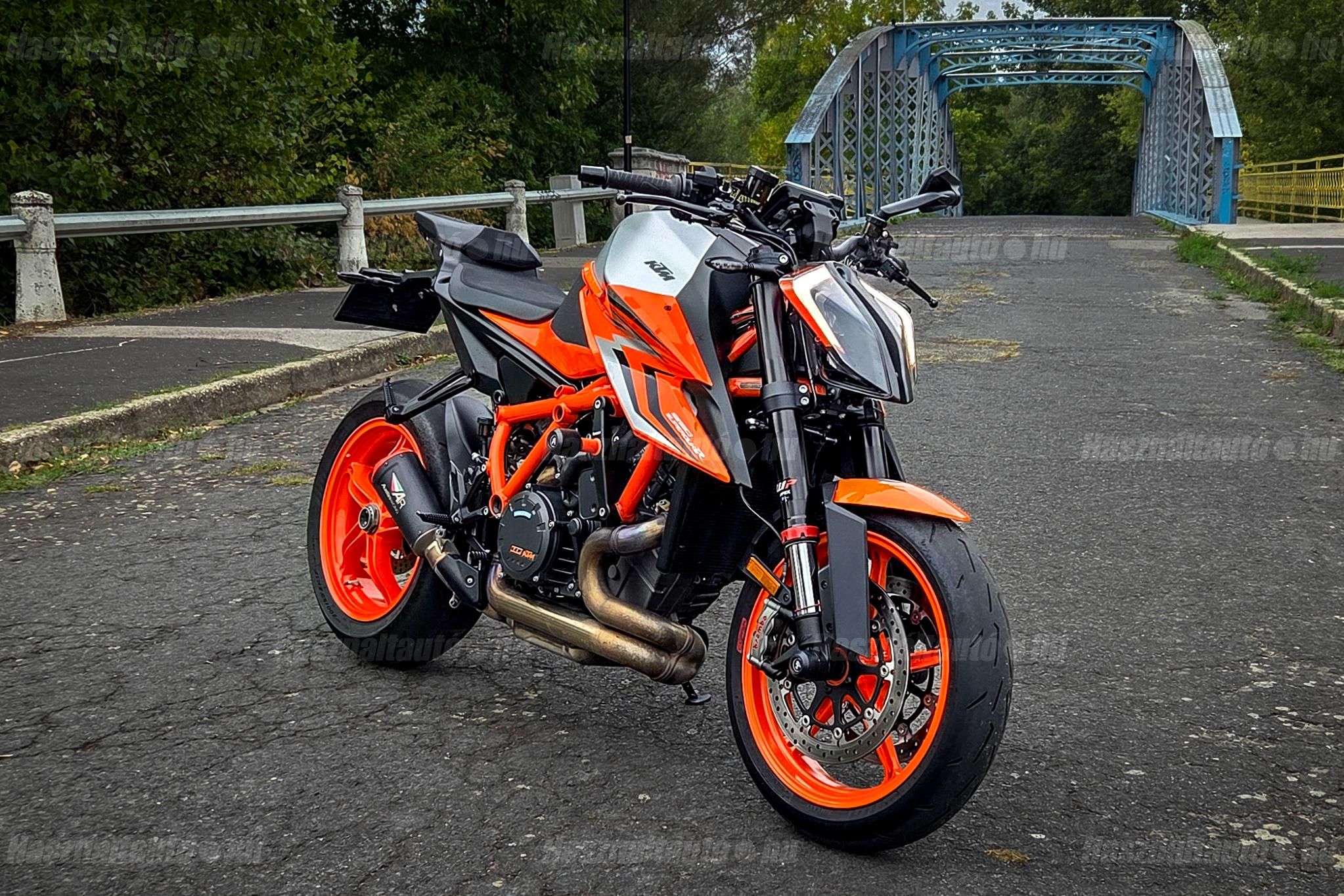 KTM 1290 SUPER DUKE R 2022/9 - 1