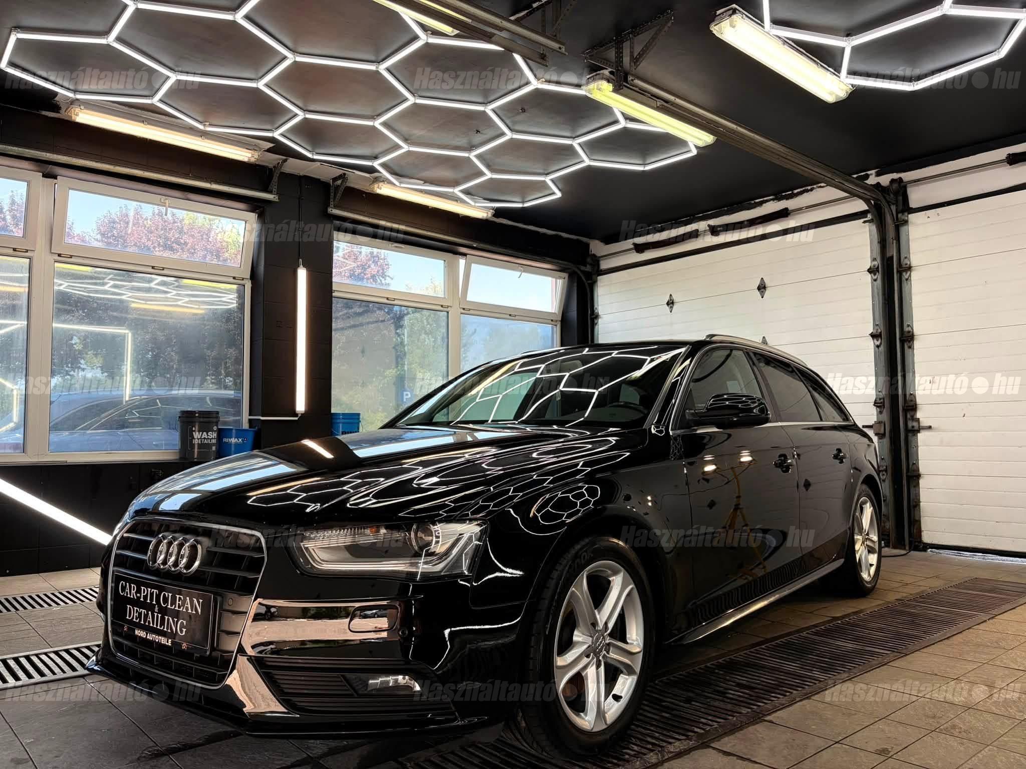 AUDI A4 2014/10 - 1