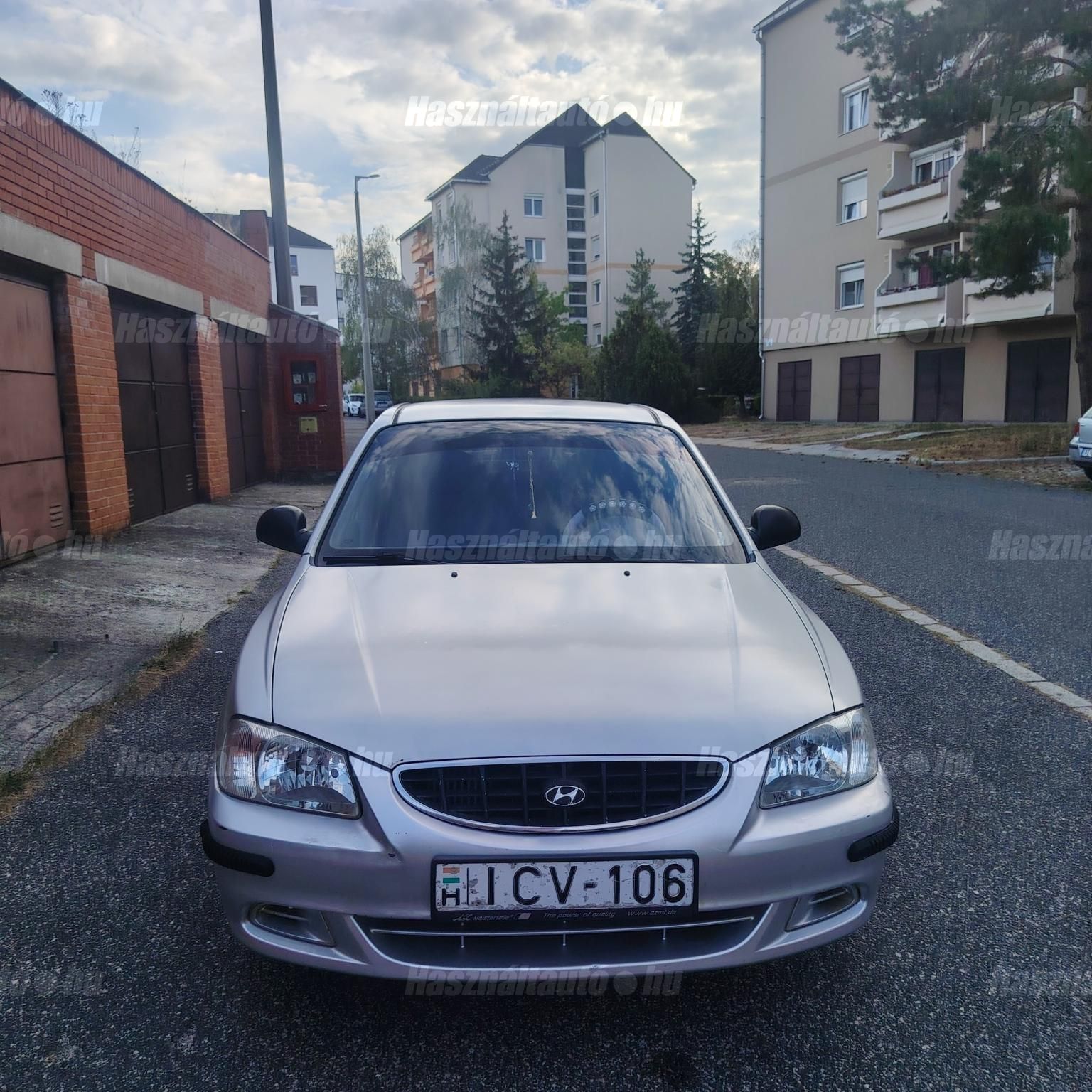 HYUNDAI ACCENT 2002/12 - 1