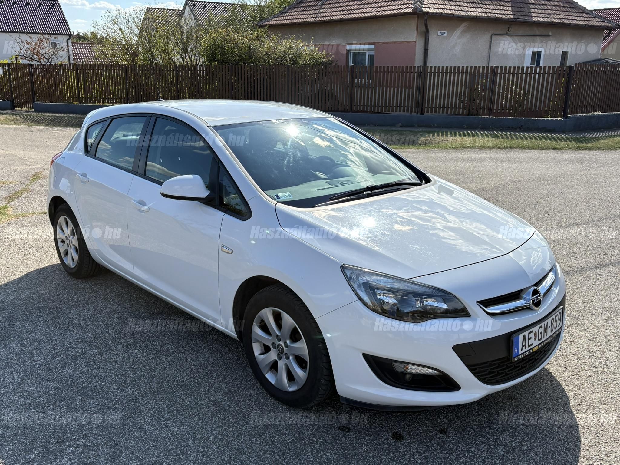 OPEL ASTRA J 2014/6 - 1