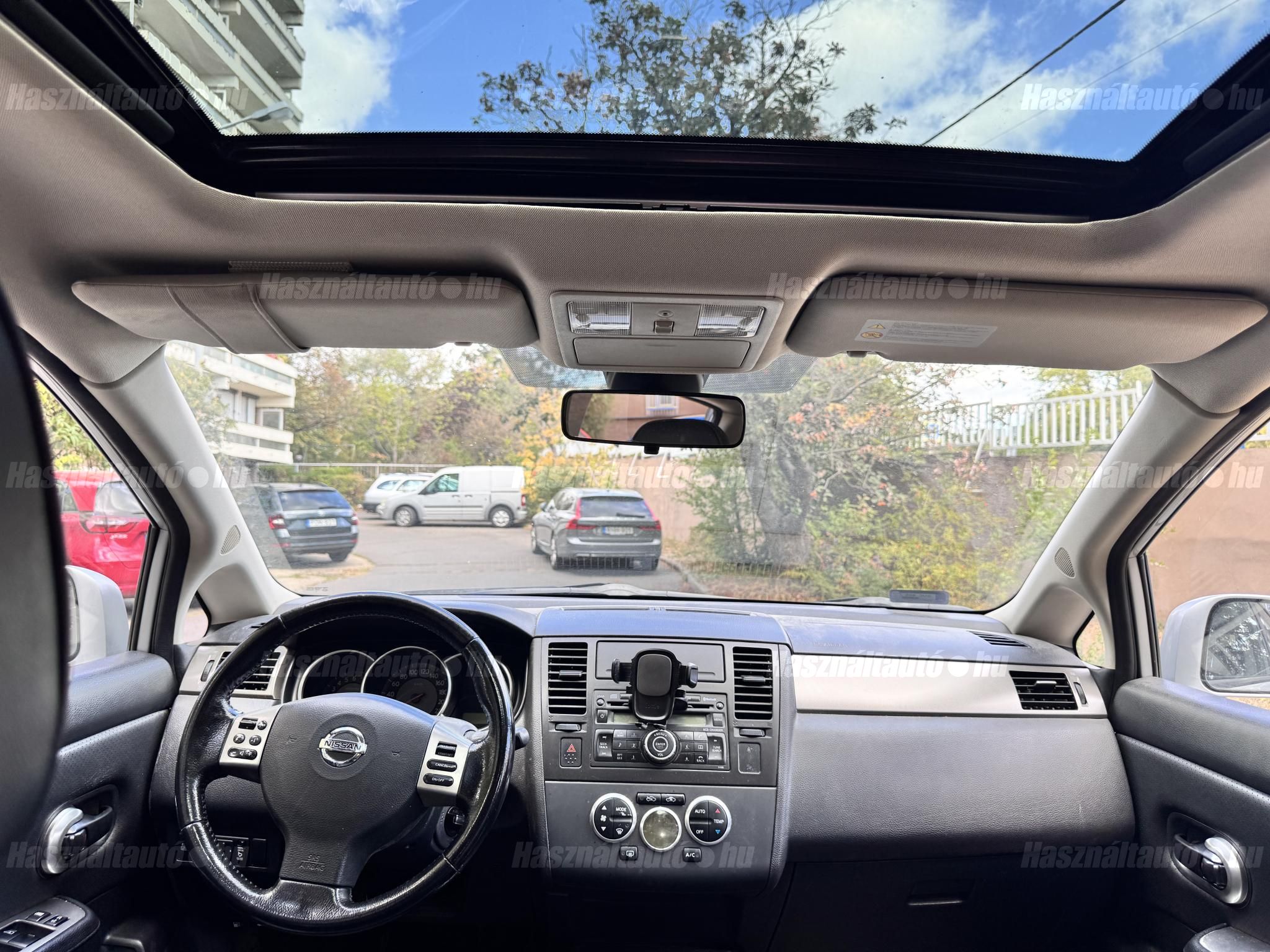 NISSAN TIIDA 2008/12 - 1