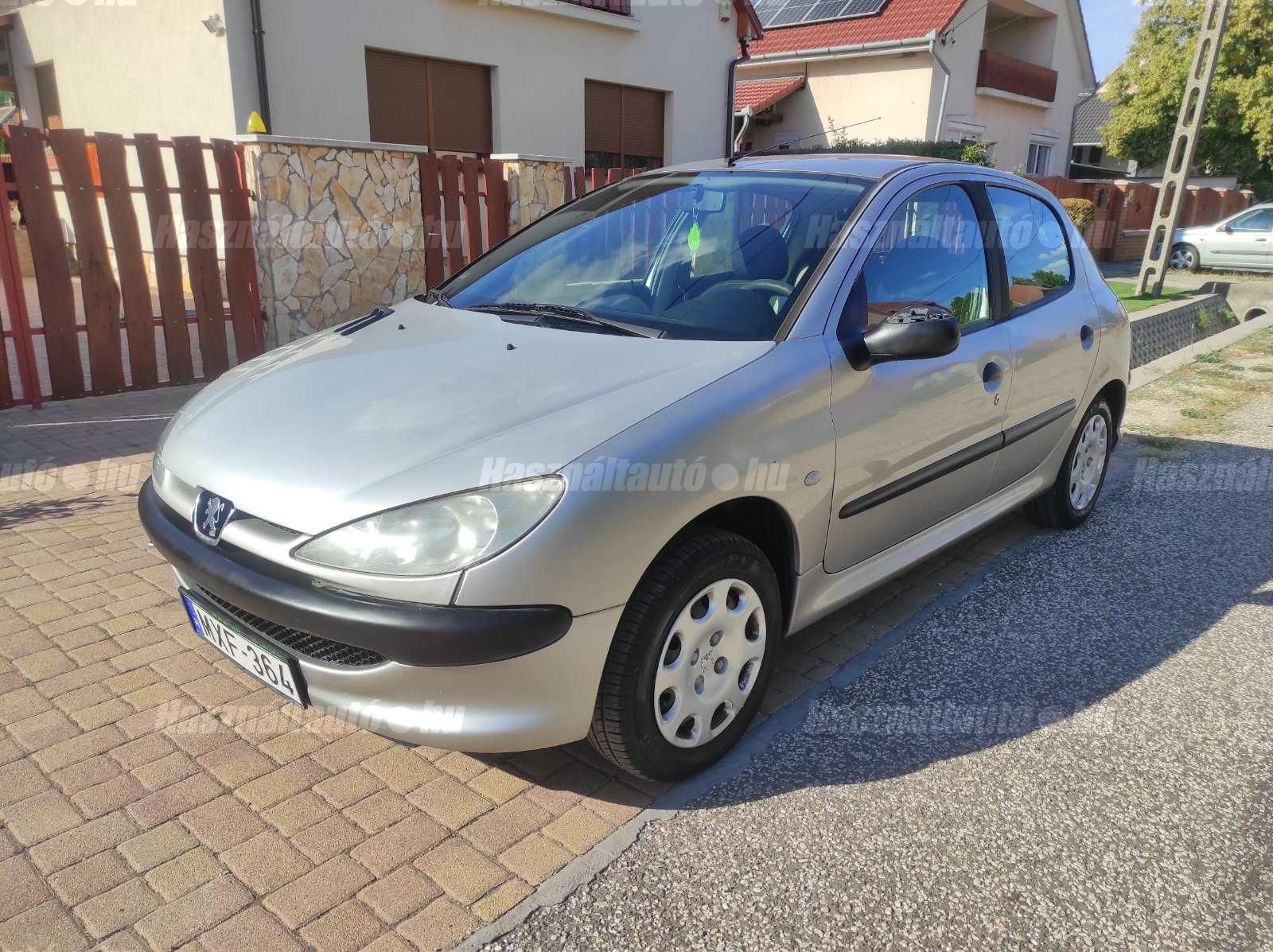 PEUGEOT 206 2004/7 - 1