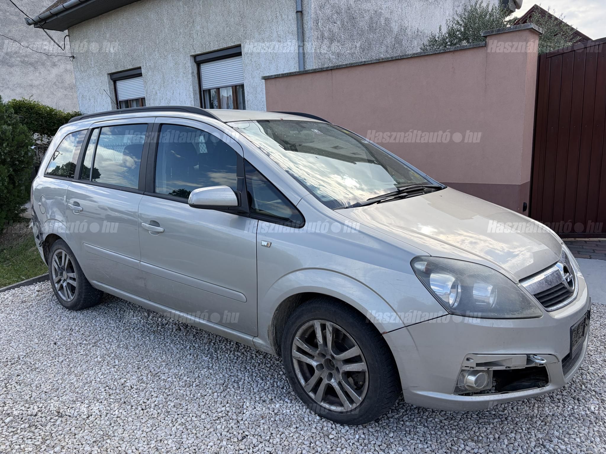 OPEL ZAFIRA B 2006 - 1