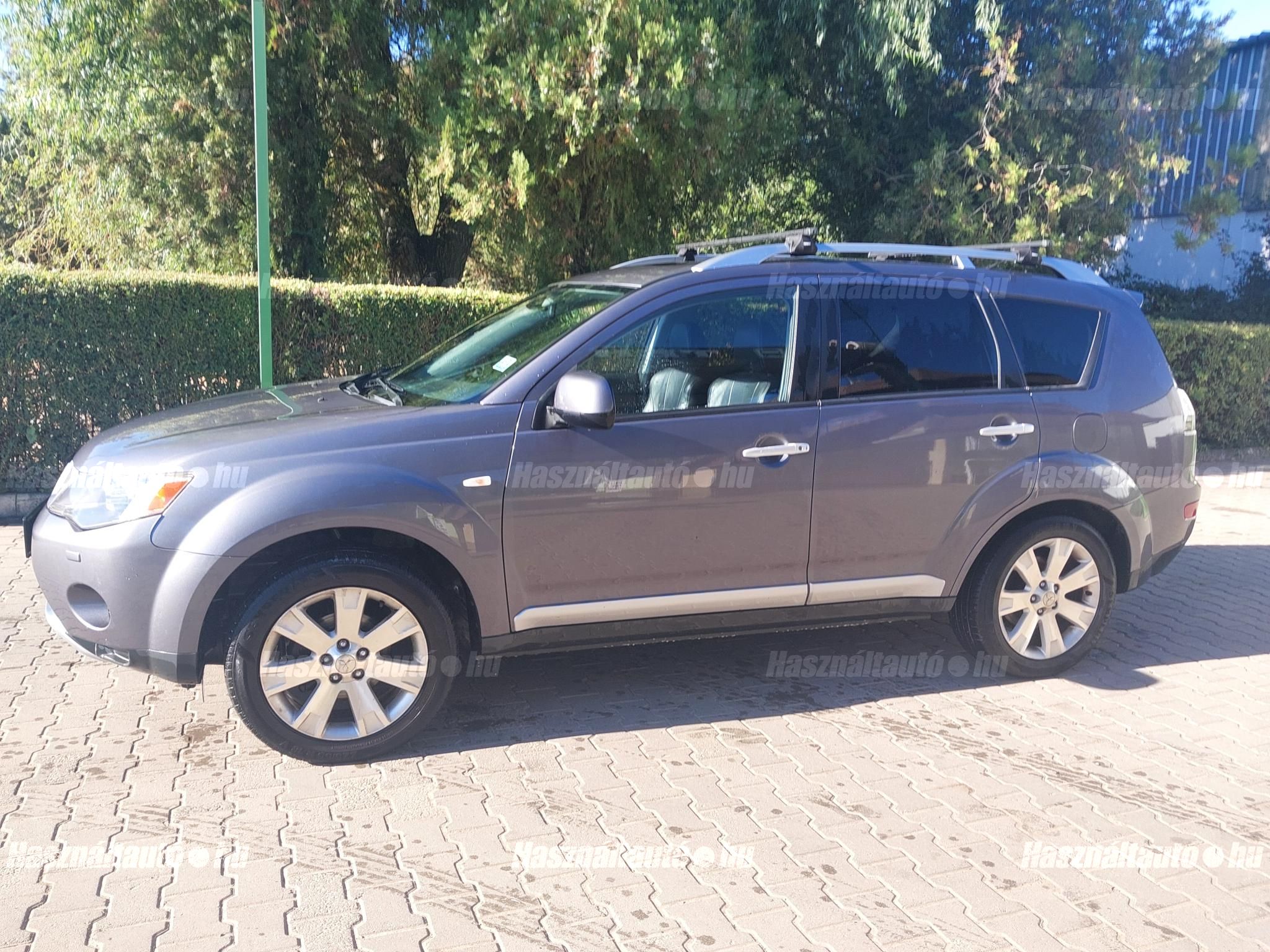 MITSUBISHI OUTLANDER 2009/6 - 1