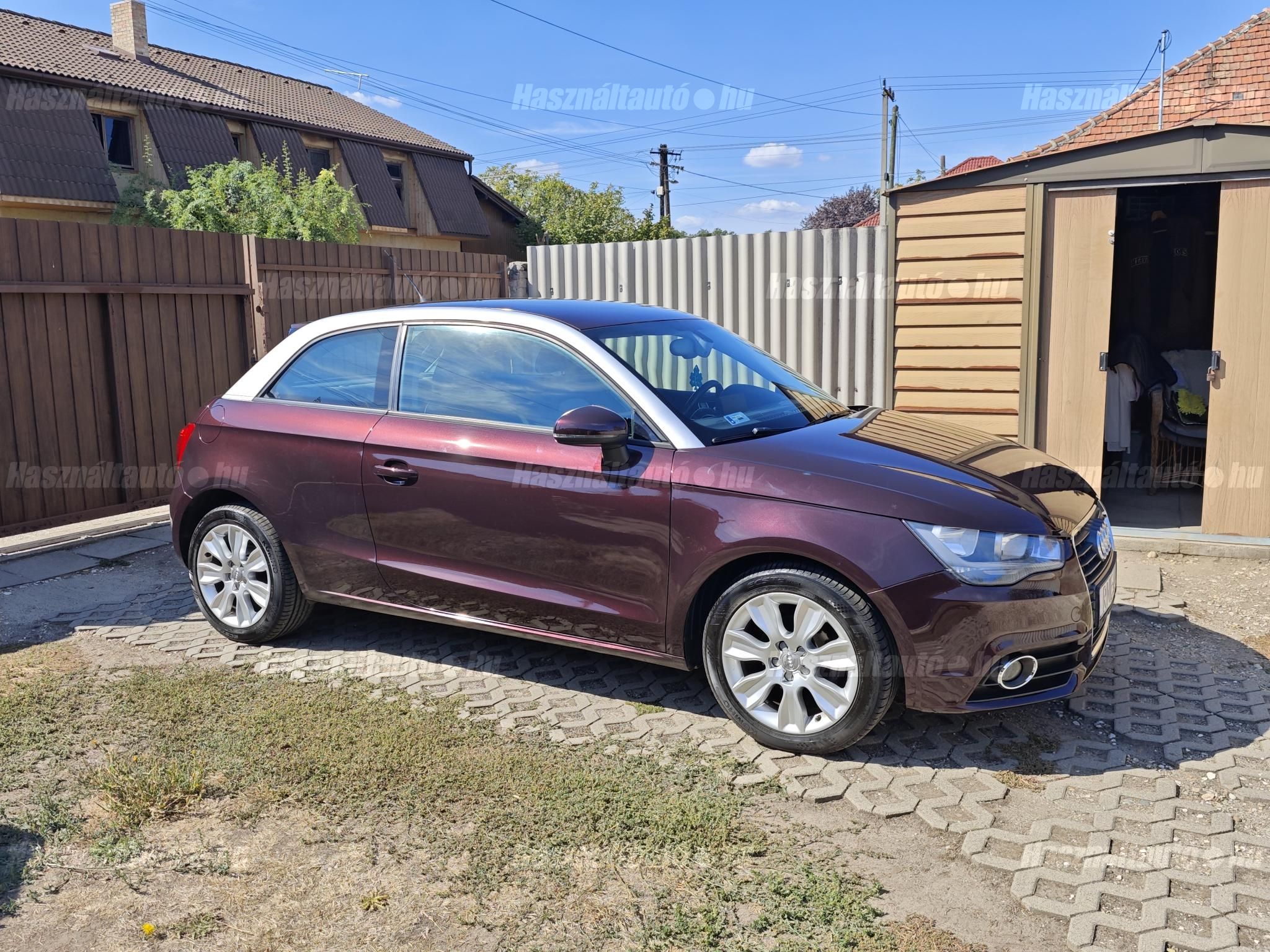 AUDI A1 2011/8 - 1