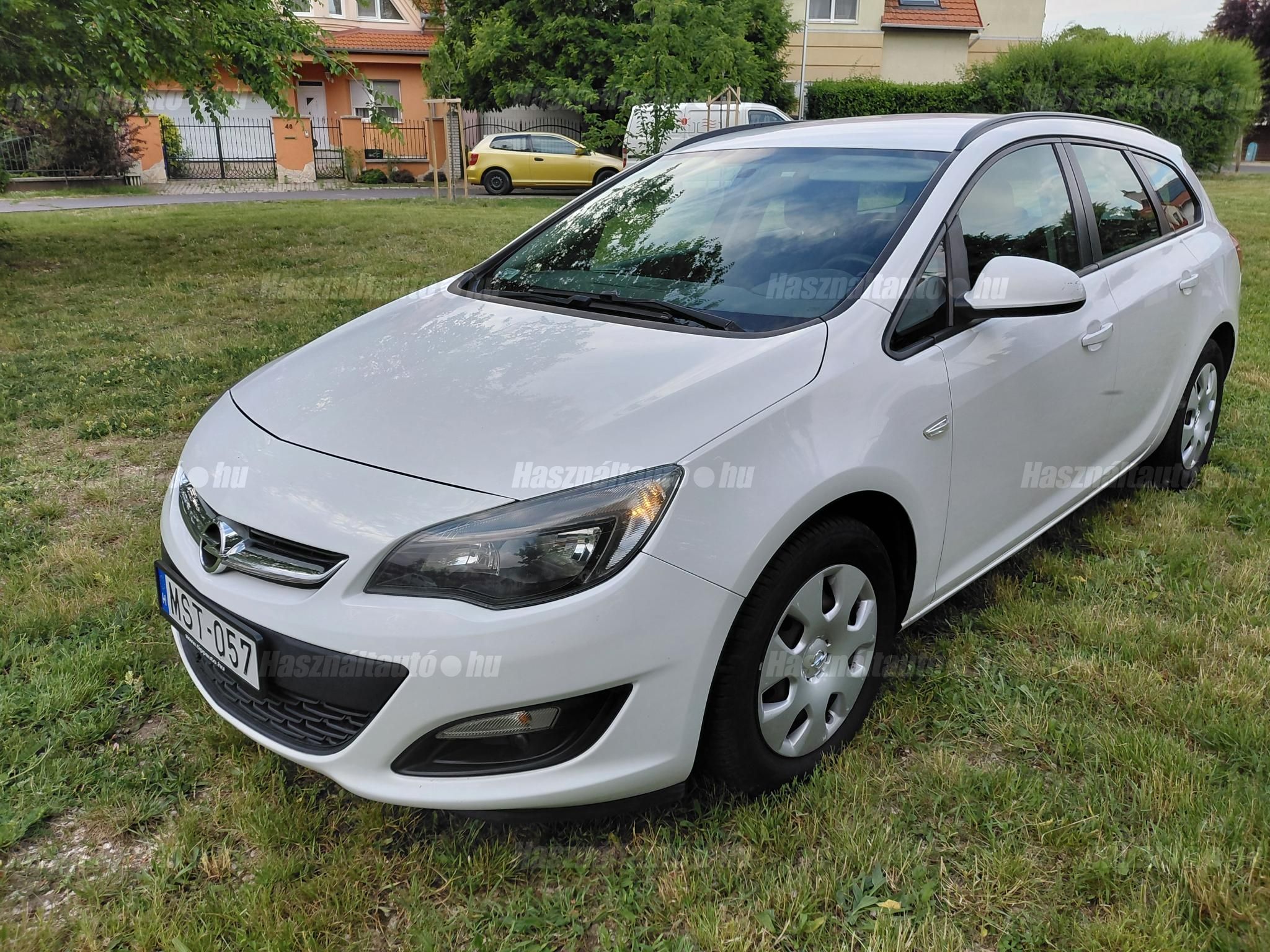 OPEL ASTRA J 2014/8 - 1