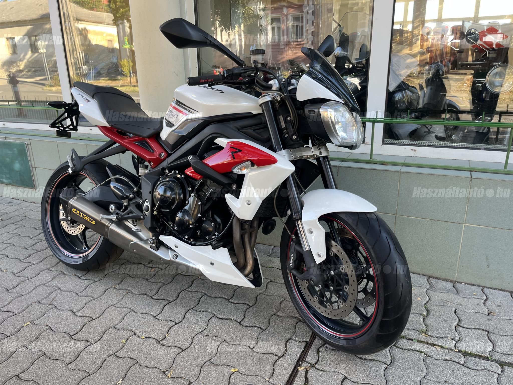 TRIUMPH STREET TRIPLE 675 2014/2 - 1