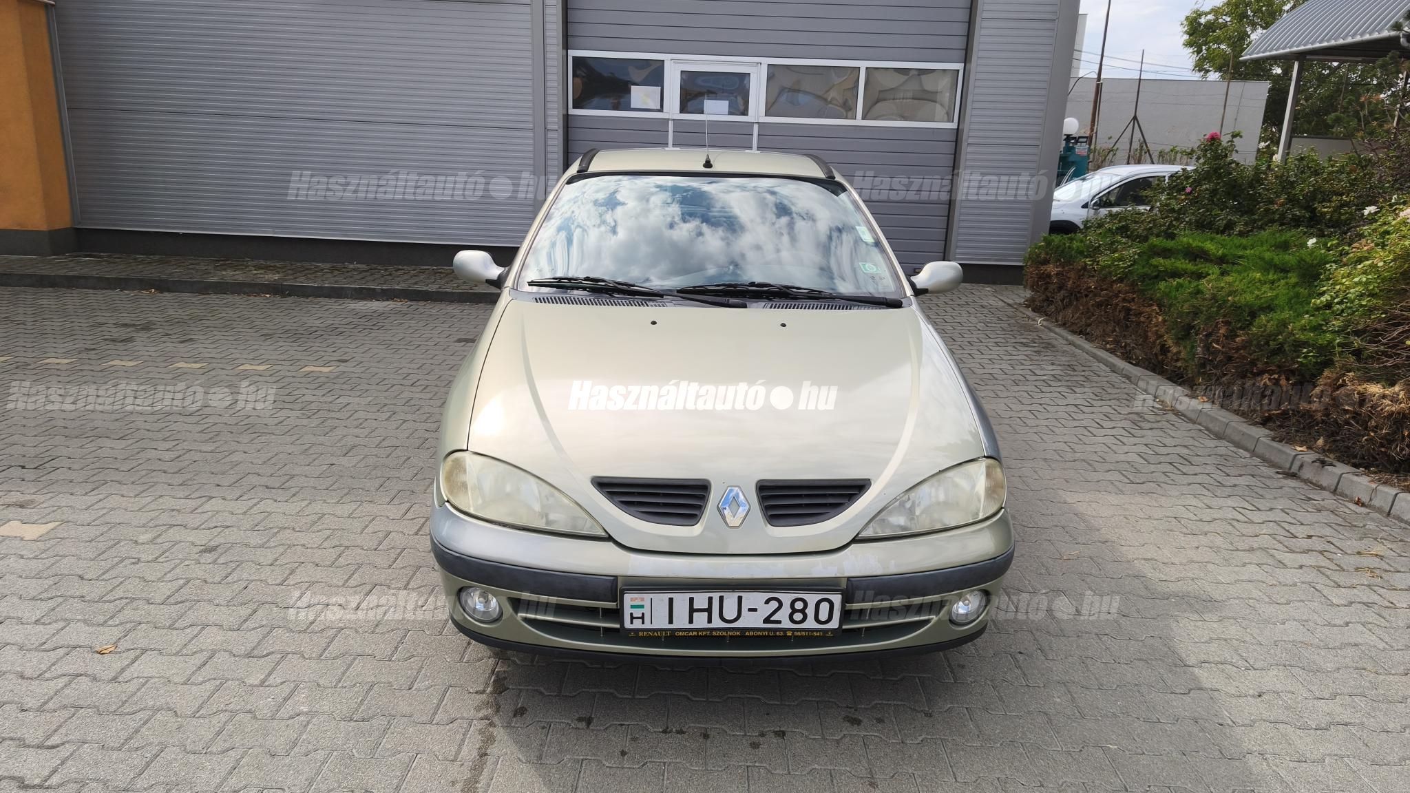 RENAULT MEGANE 2002/10 - 1