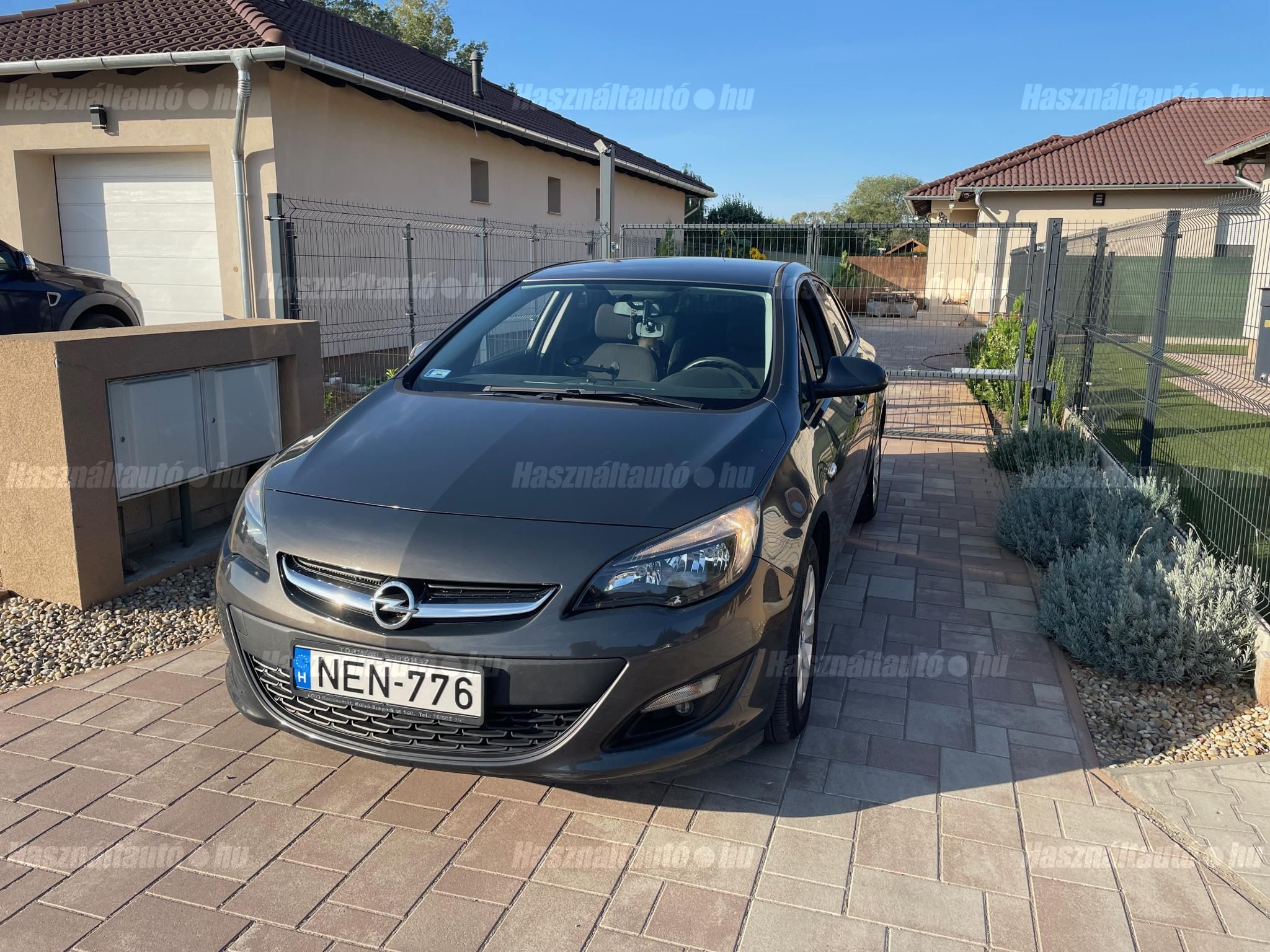 OPEL ASTRA J 2014/9 - 1