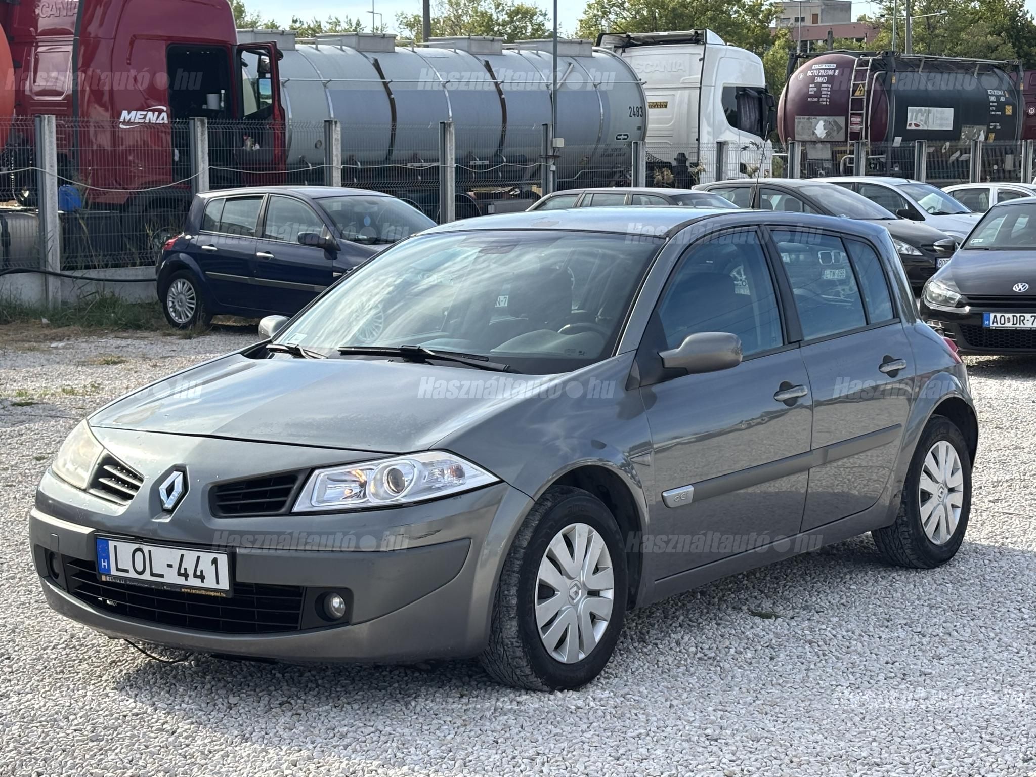 RENAULT MEGANE 2004/9 - 1