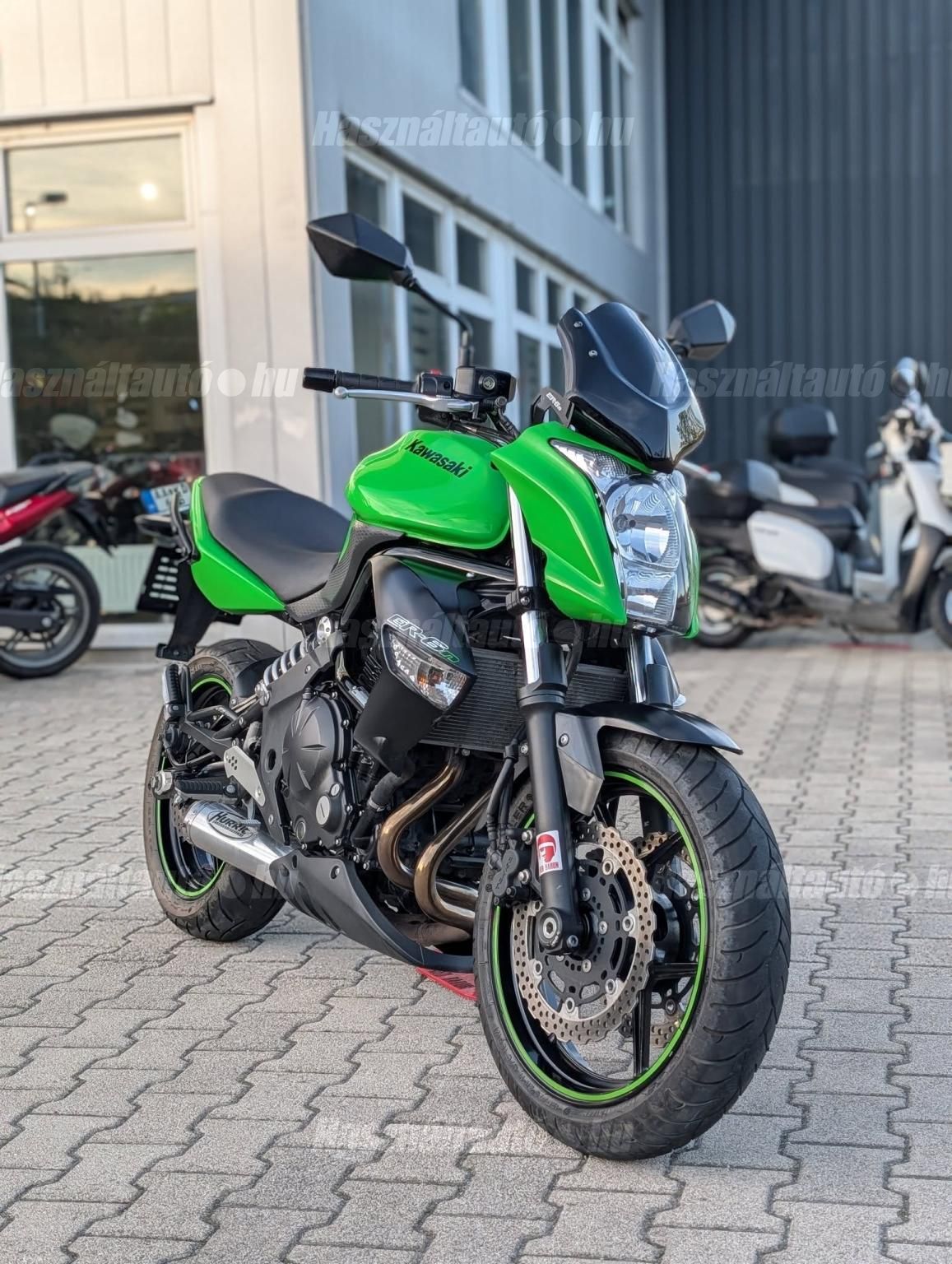 KAWASAKI ER-6N 2010 - 1