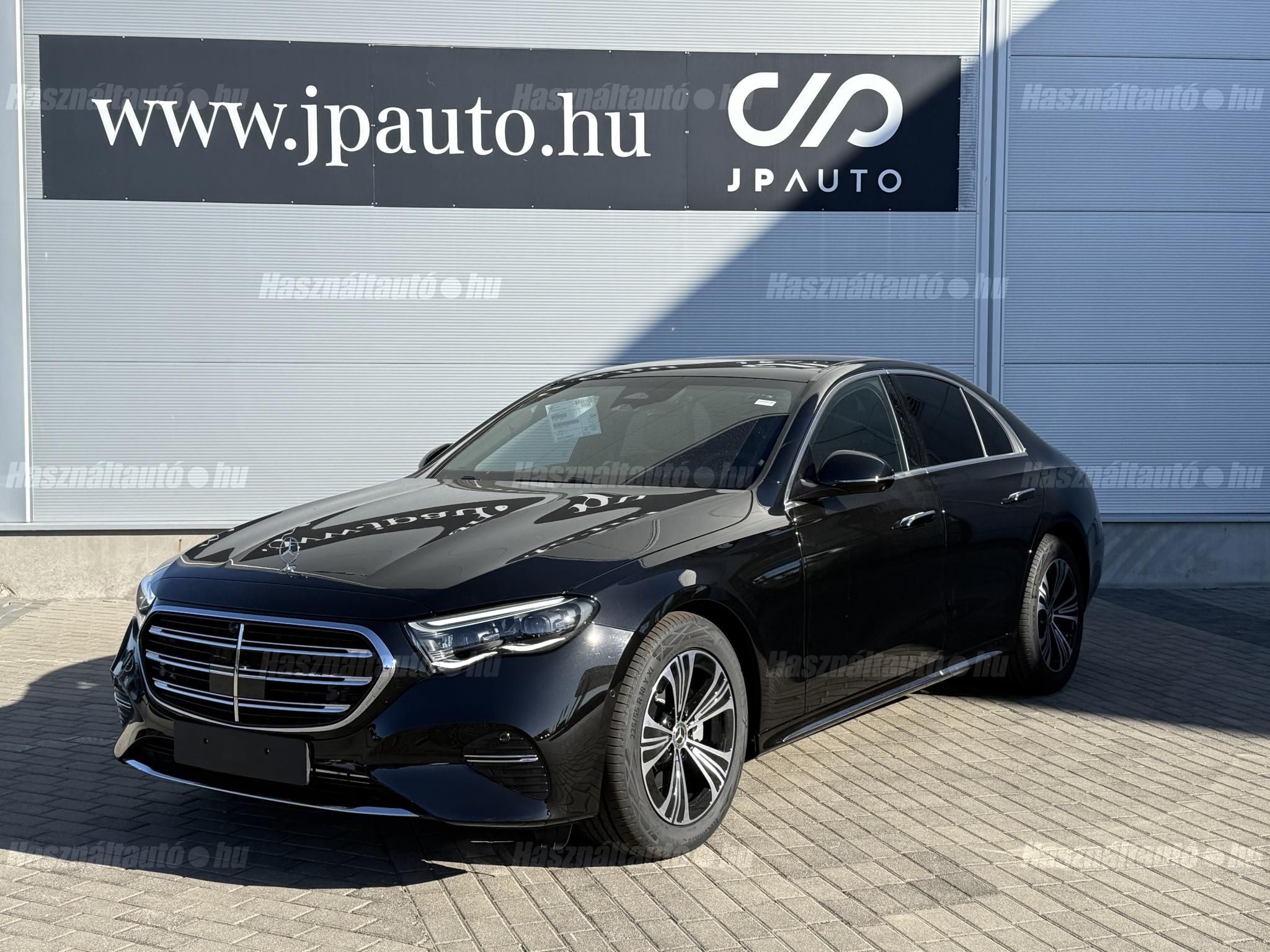 MERCEDES-BENZ E 200 2026 - 1