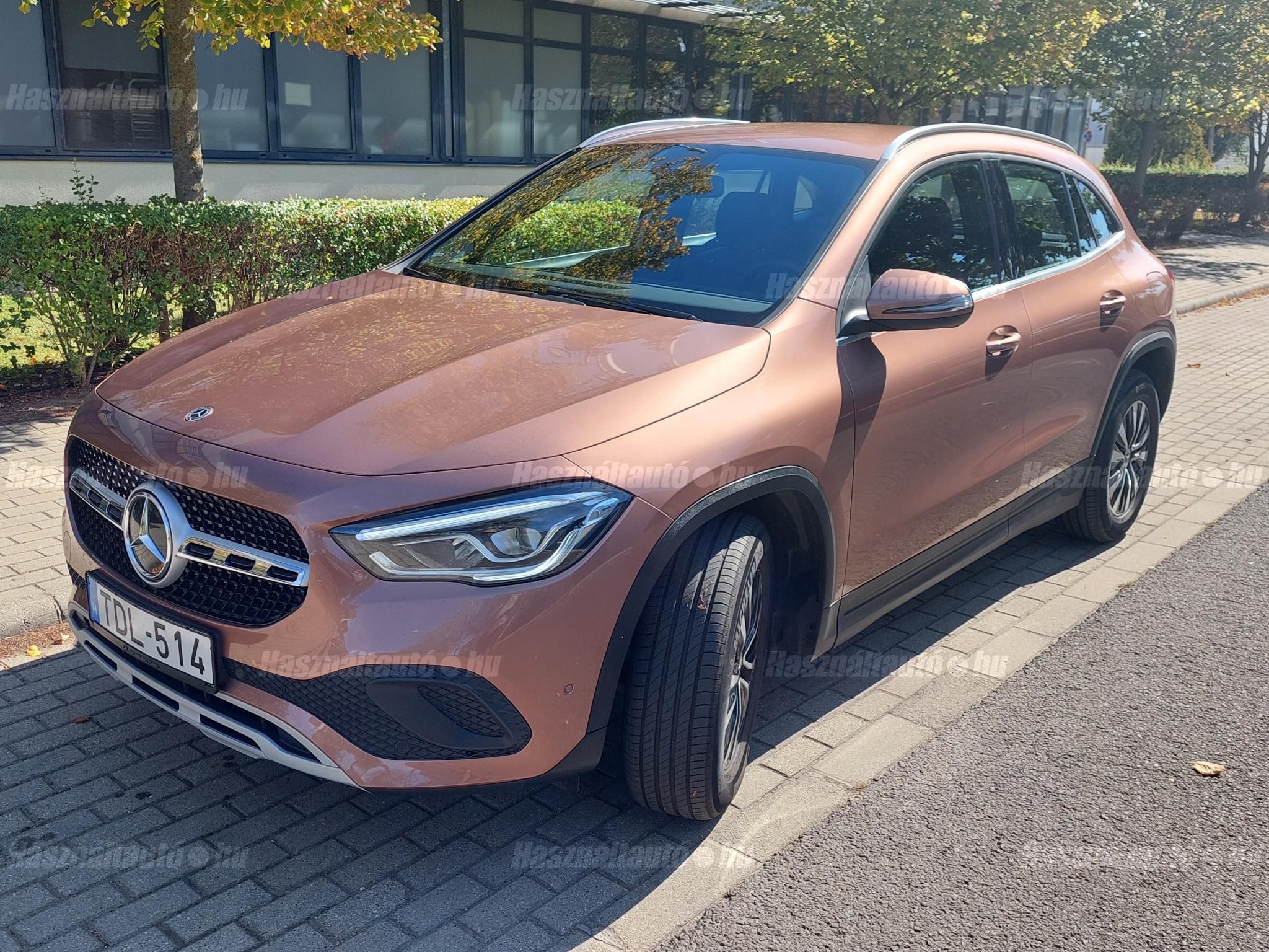 MERCEDES-BENZ GLA 180 2022/3 - 1