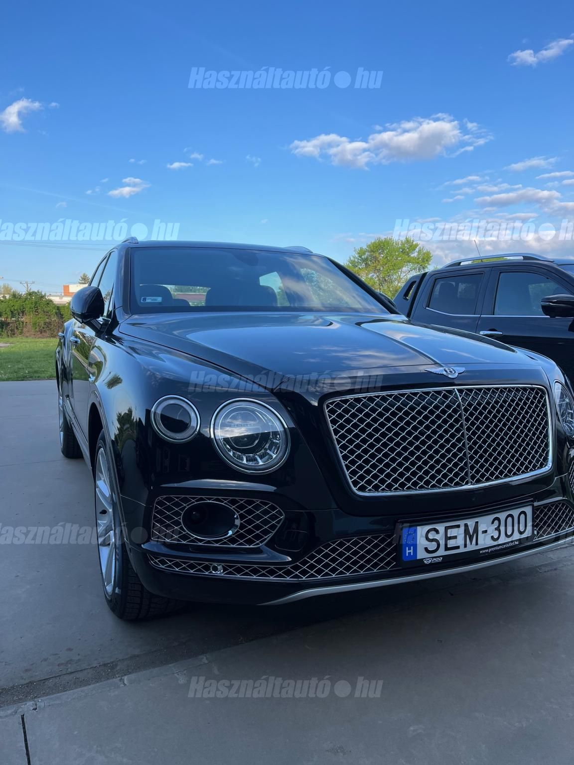BENTLEY BENTAYGA 2018/4 - 1