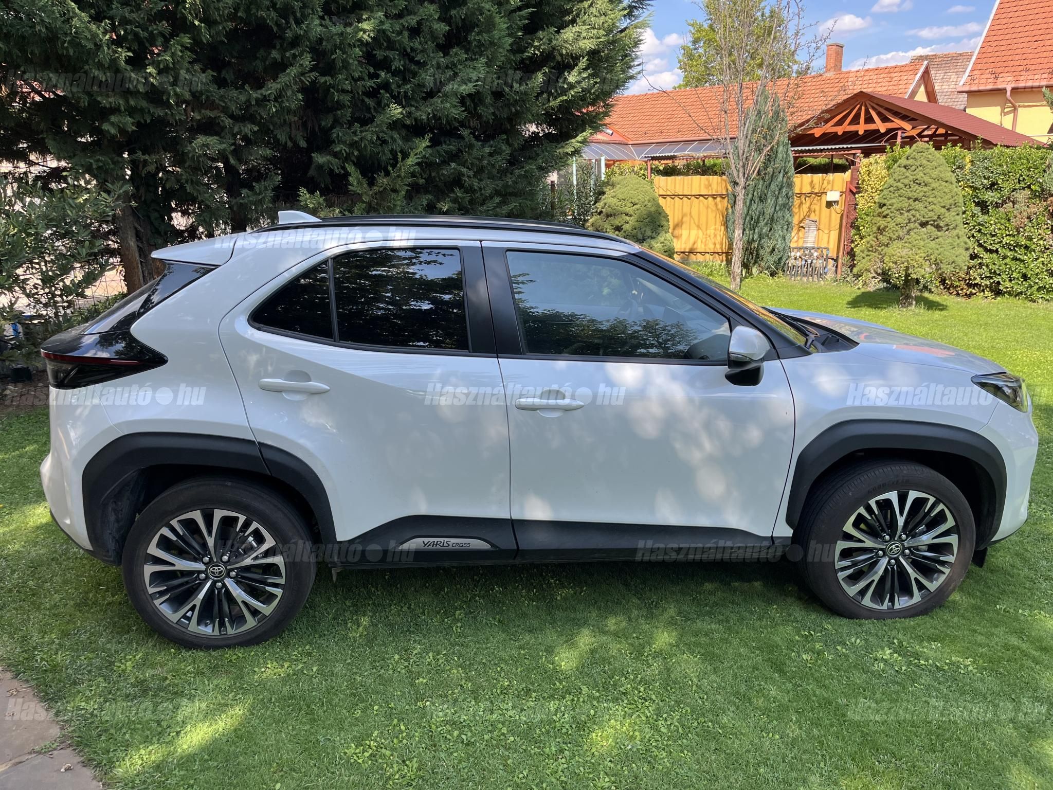 TOYOTA YARIS CROSS 2023/8 - 1