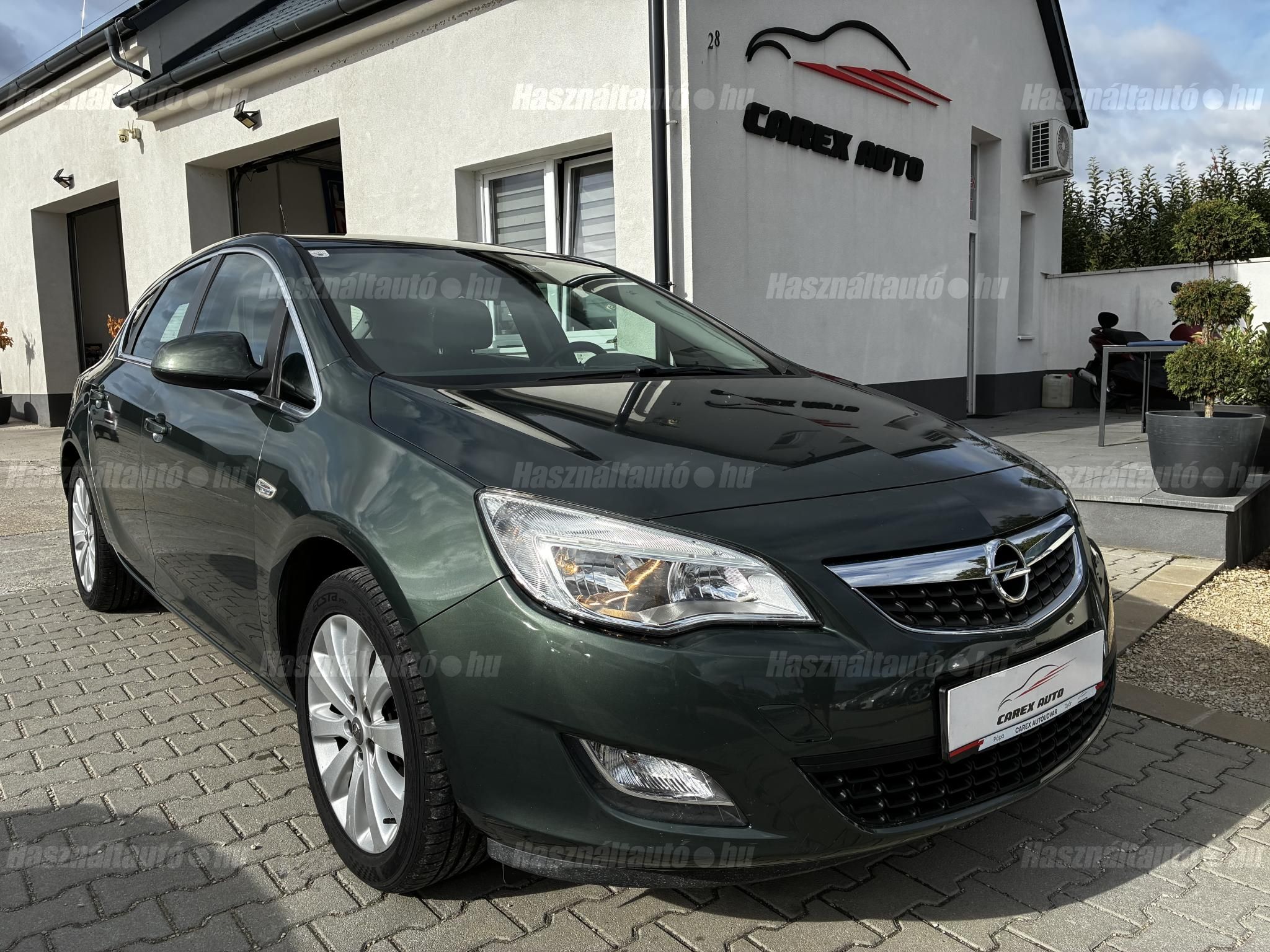 OPEL ASTRA J 2010/7 - 1