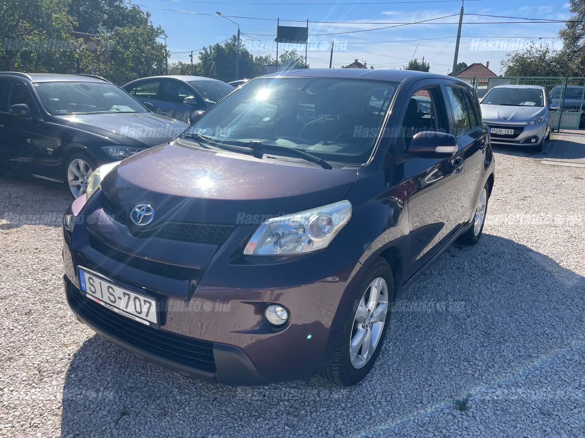 TOYOTA URBAN CRUISER 2010/11 - 1