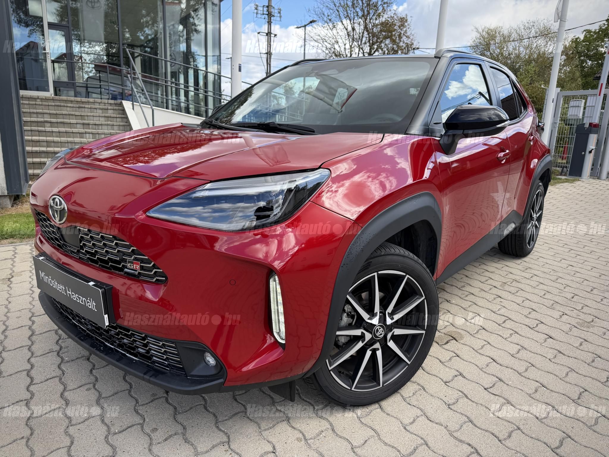 TOYOTA YARIS CROSS 2025/9 - 1