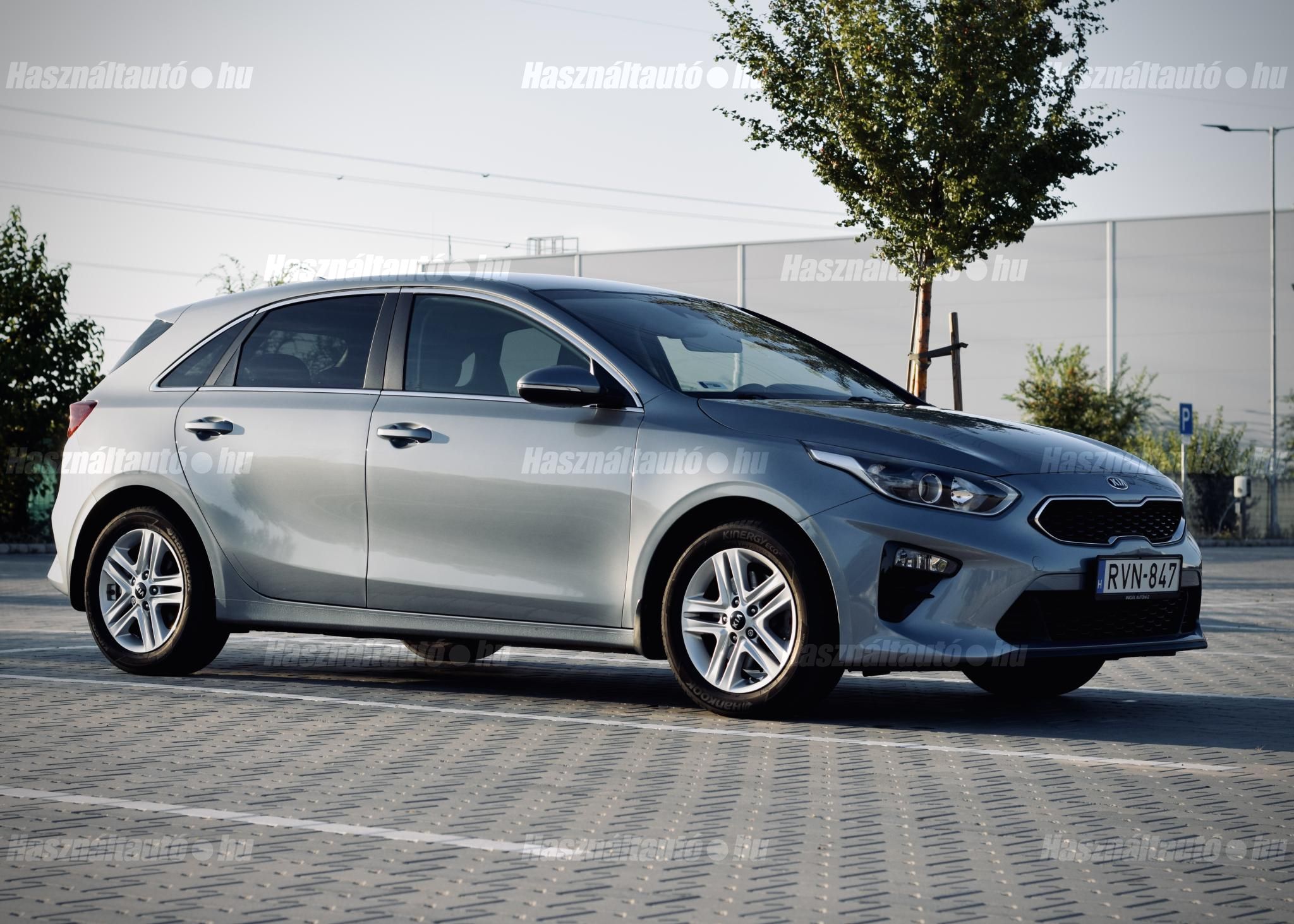 KIA CEE'D 2019/12 - 1