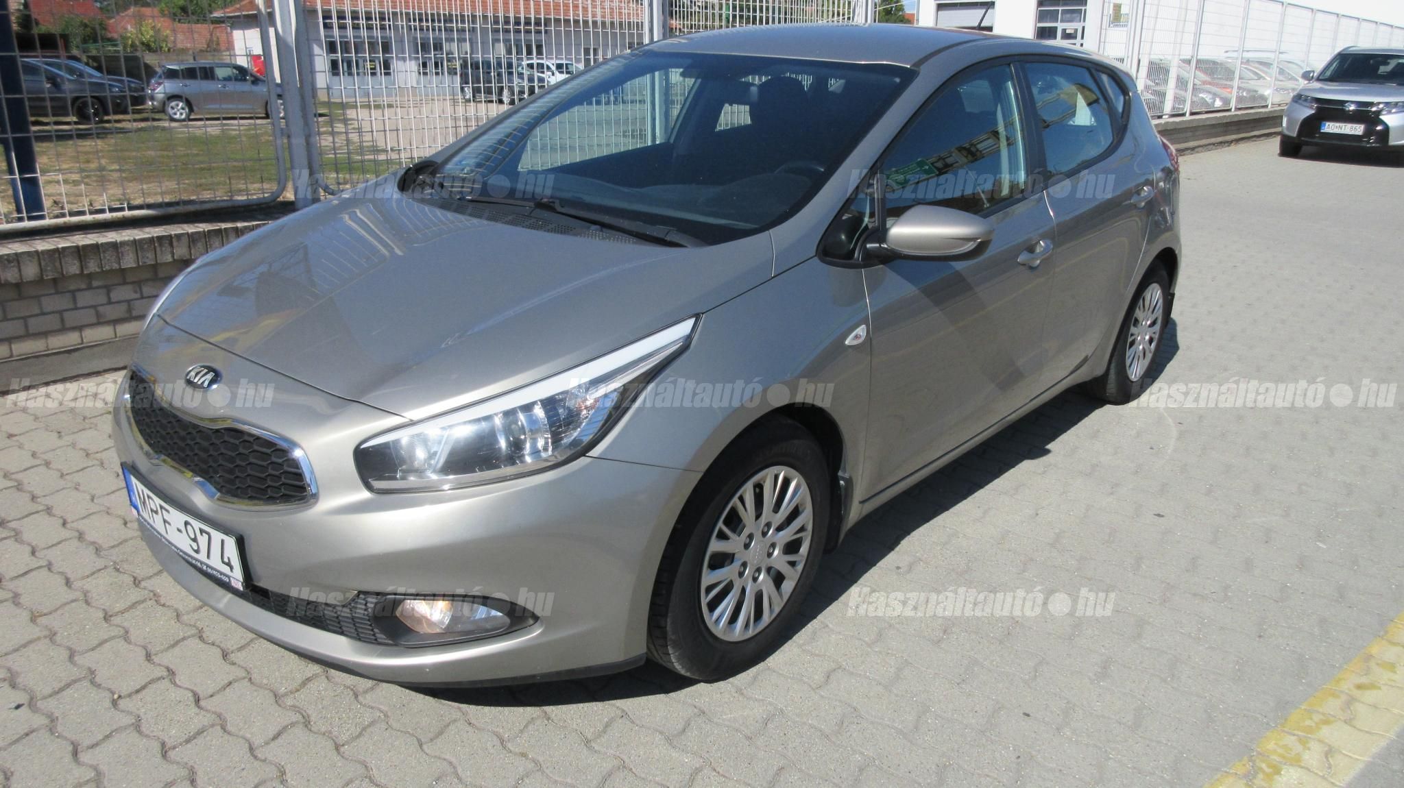 KIA CEE'D 2014/1 - 1