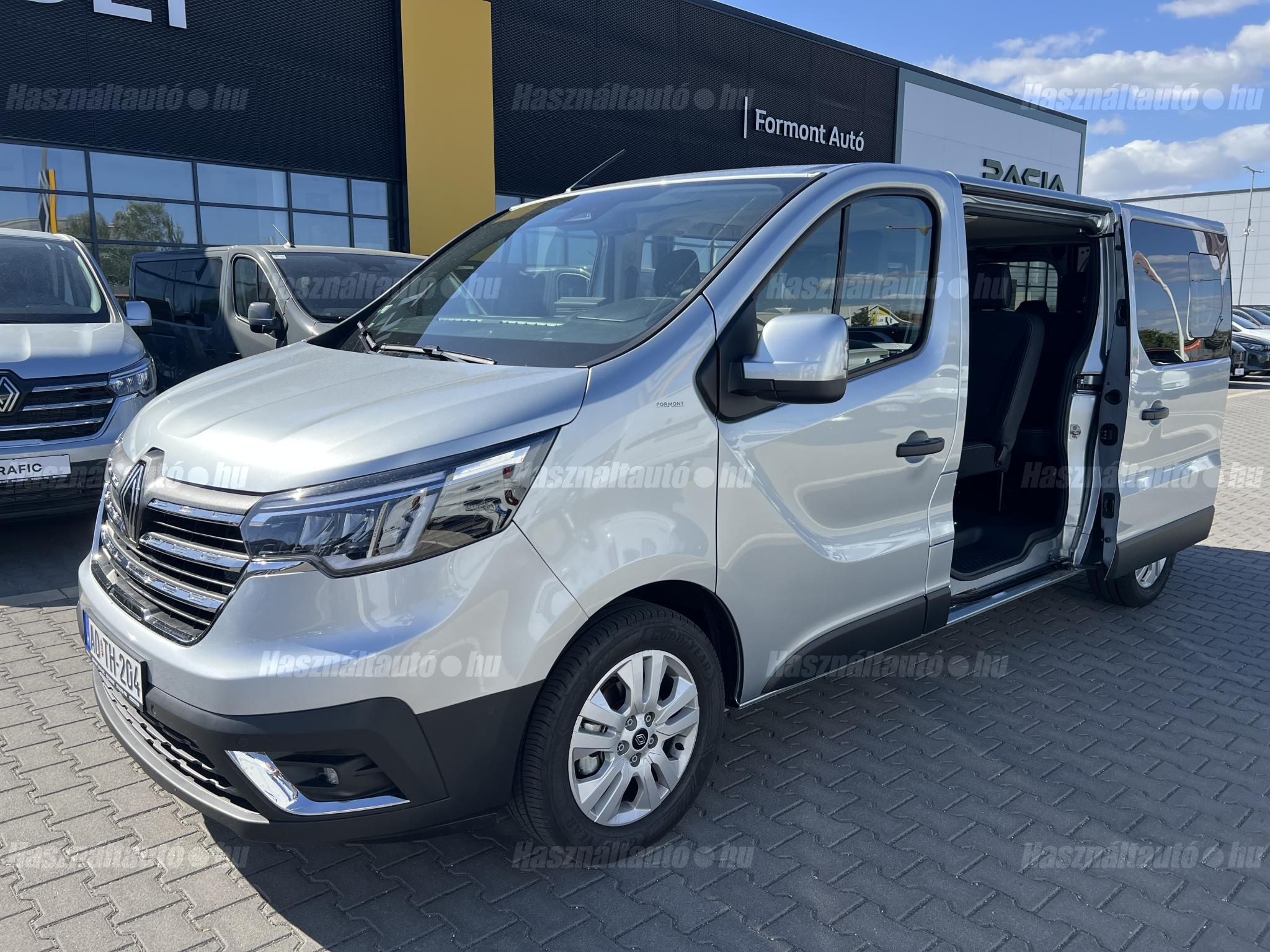 RENAULT TRAFIC 2026/6 - 1