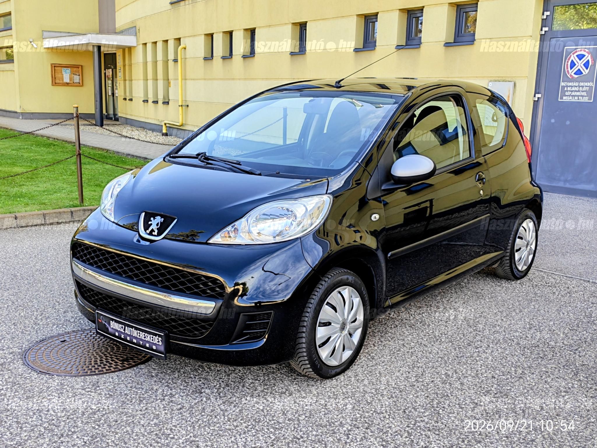 PEUGEOT 107 2009/8 - 1