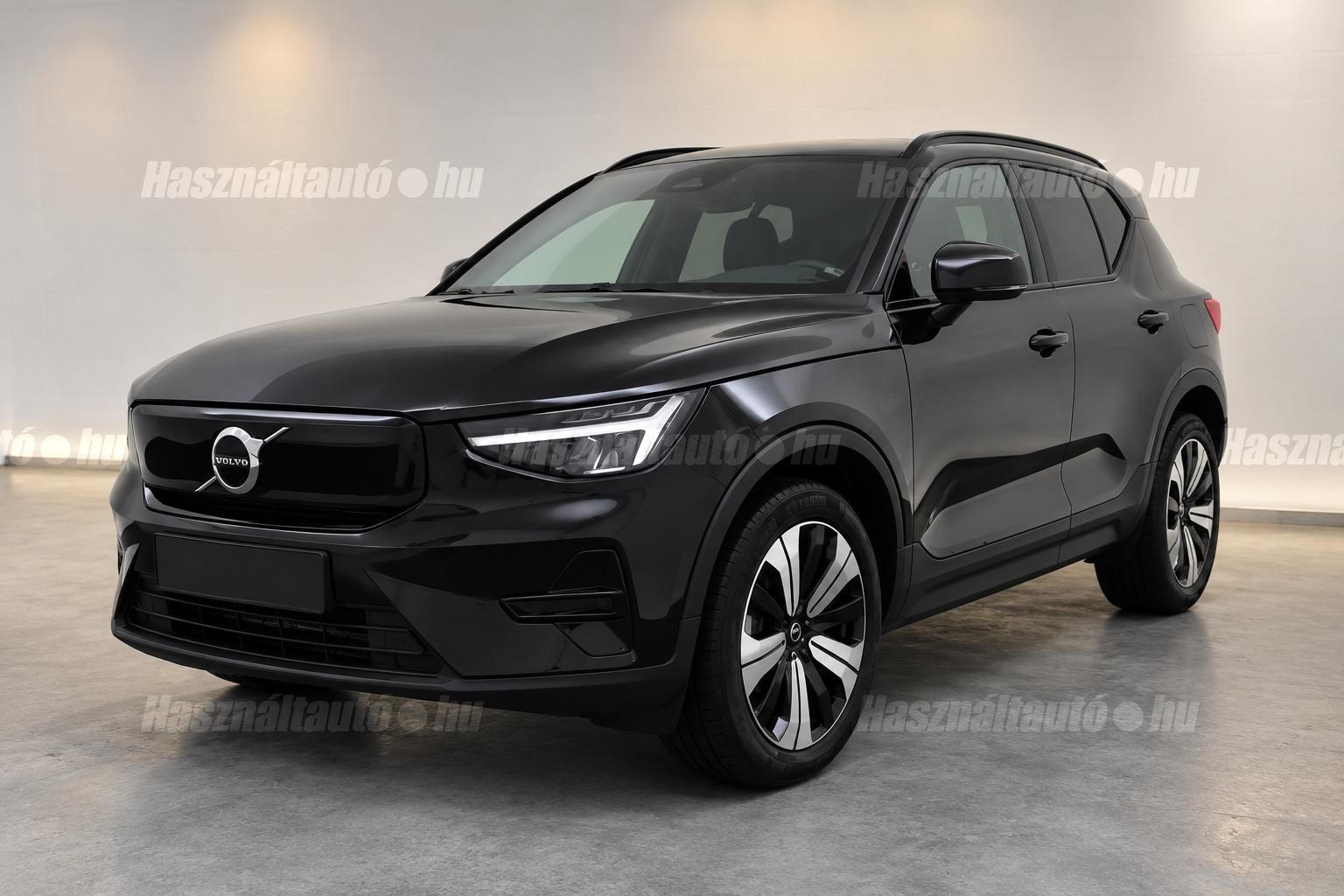 VOLVO XC40 2022/8 - 1
