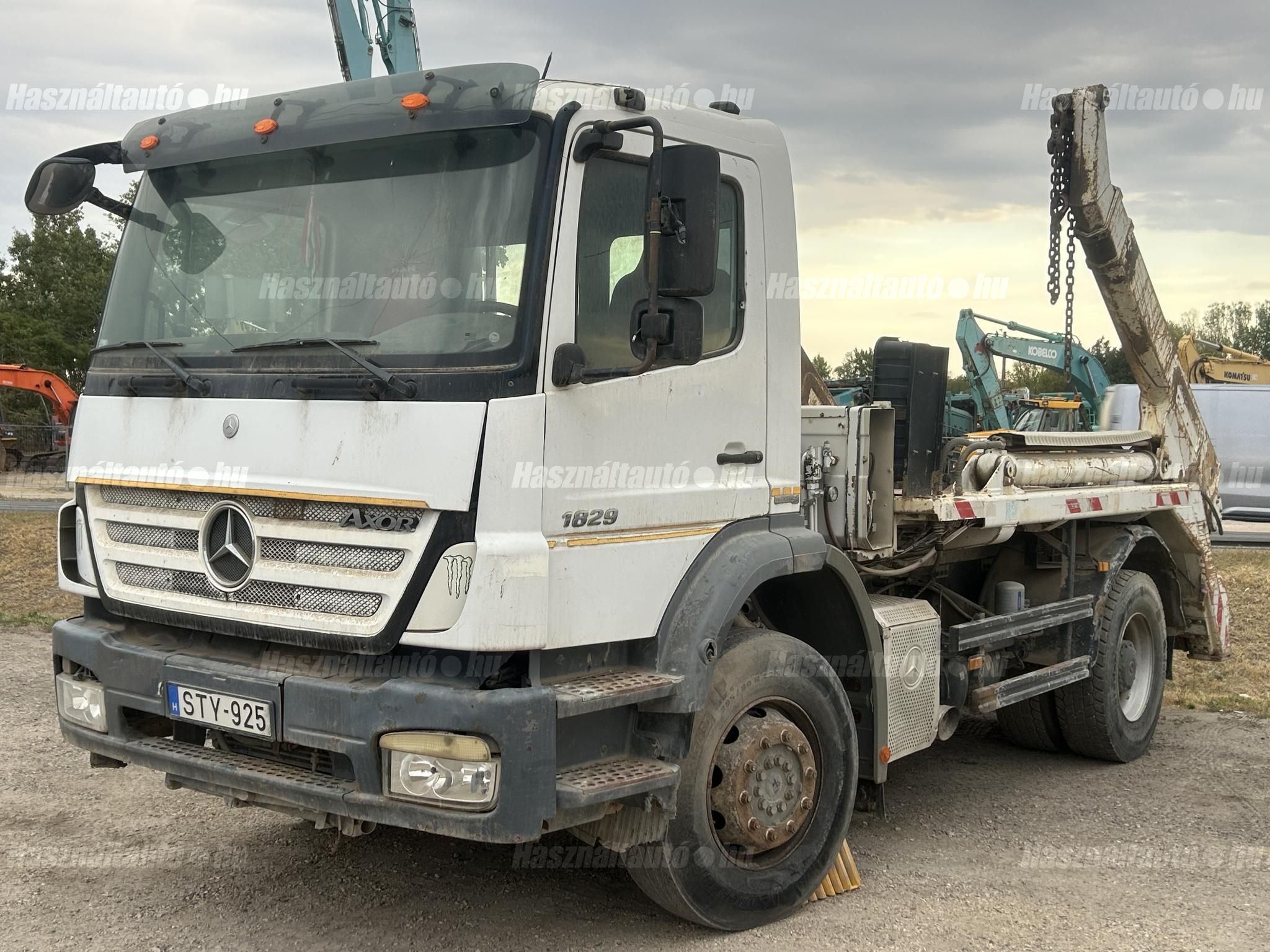 MERCEDES-BENZ 2010/1 - 1