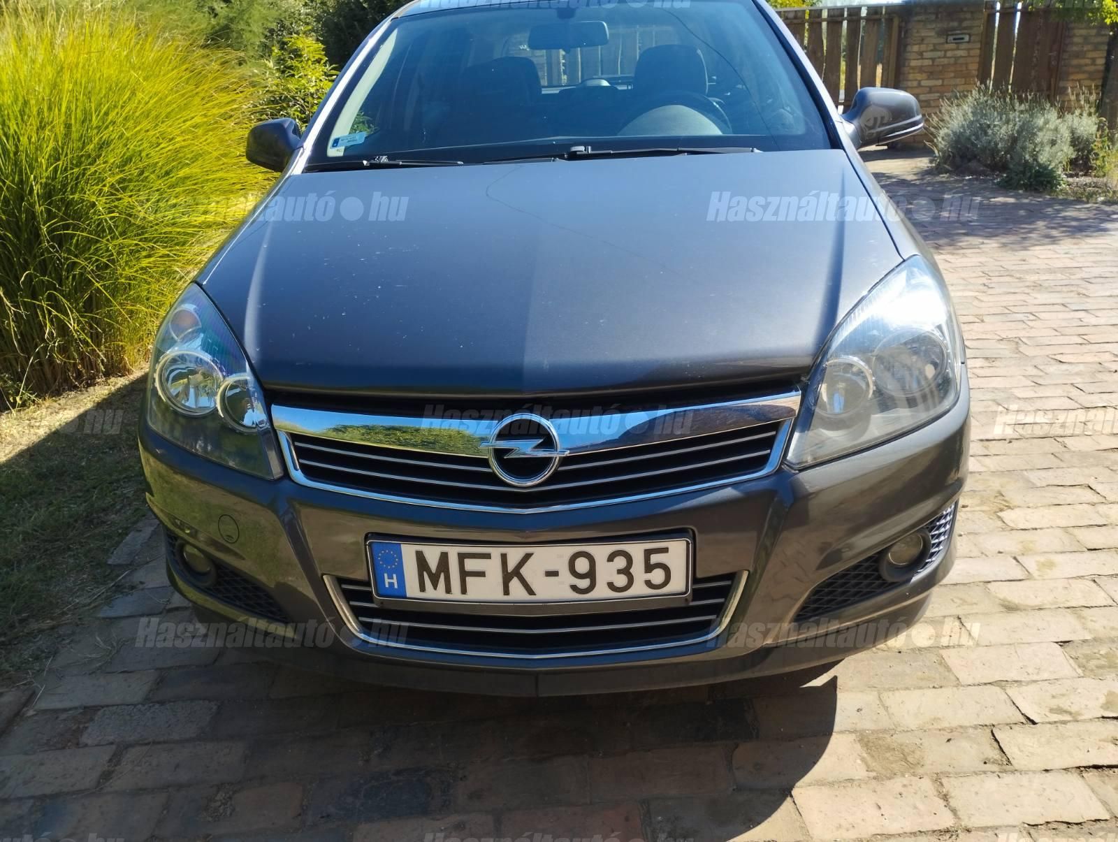 OPEL ASTRA H 2012/9 - 1